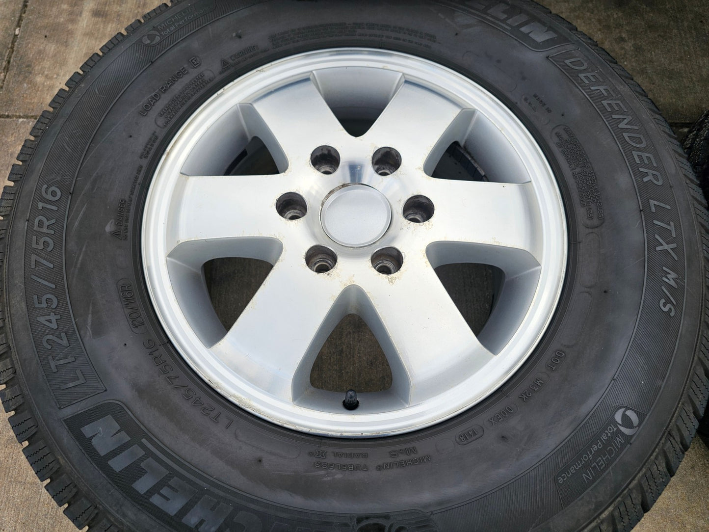 (4) 16" Mercedes Sprinter OEM 2353 wheels rims tires MICHELIN