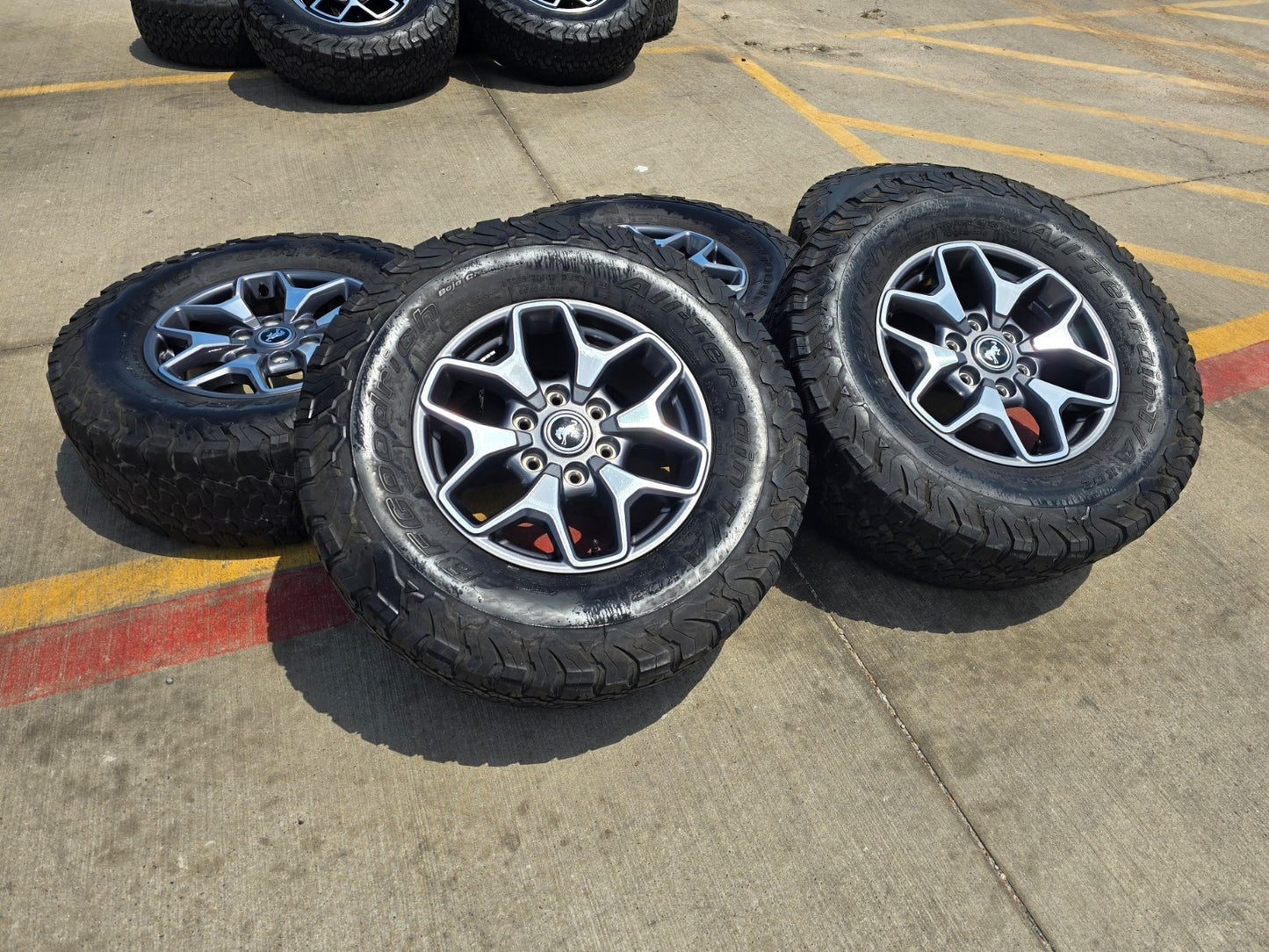 (5) 17" Ford Bronco OEM wheels rims SASQUATCH 95229 10387 Ranger BFG KO2 A/T