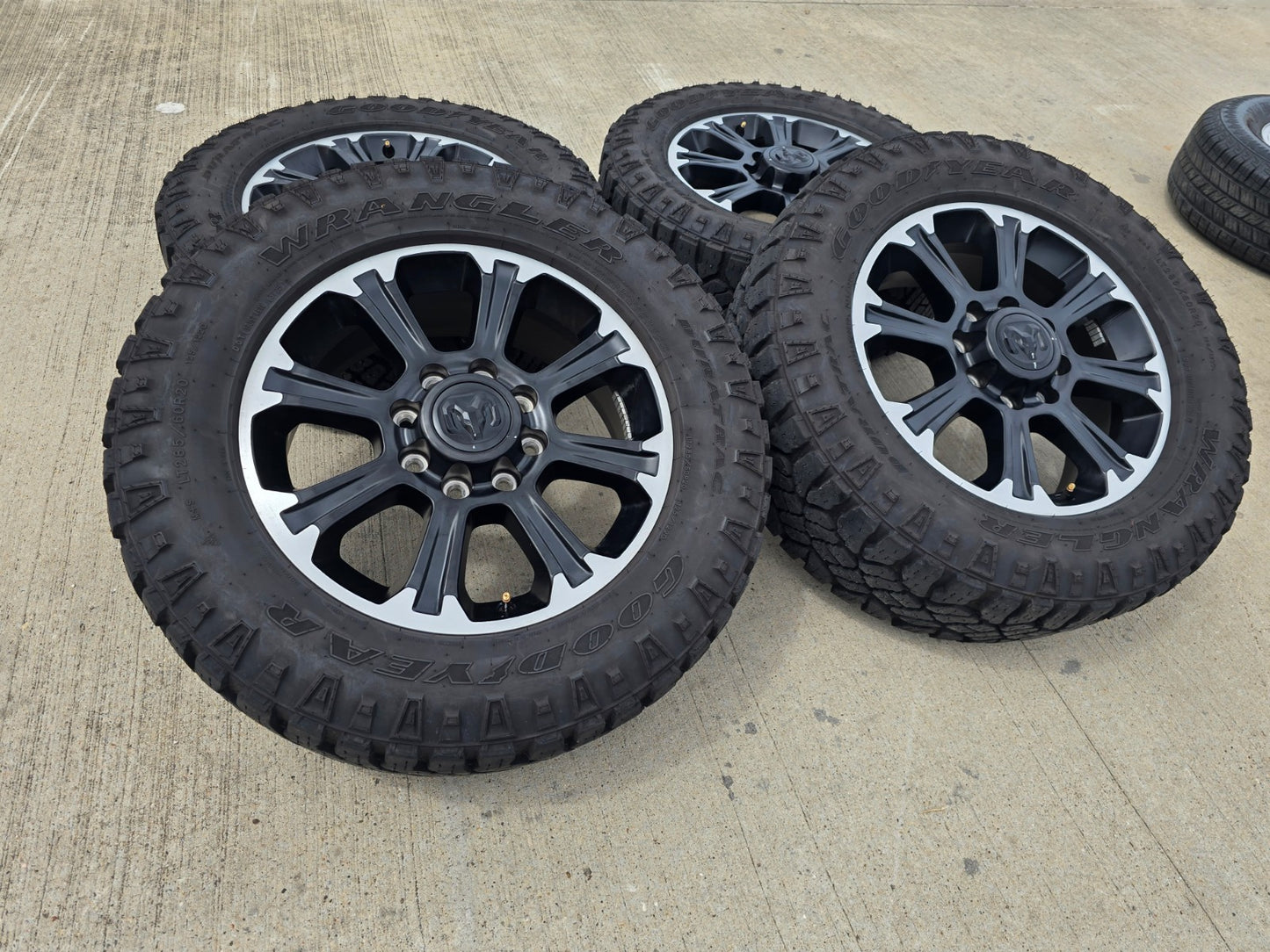 20" Dodge Ram 2500 3500 LARAMIE OEM wheels rims DURATRAC A/T SET 2025 2026 2027