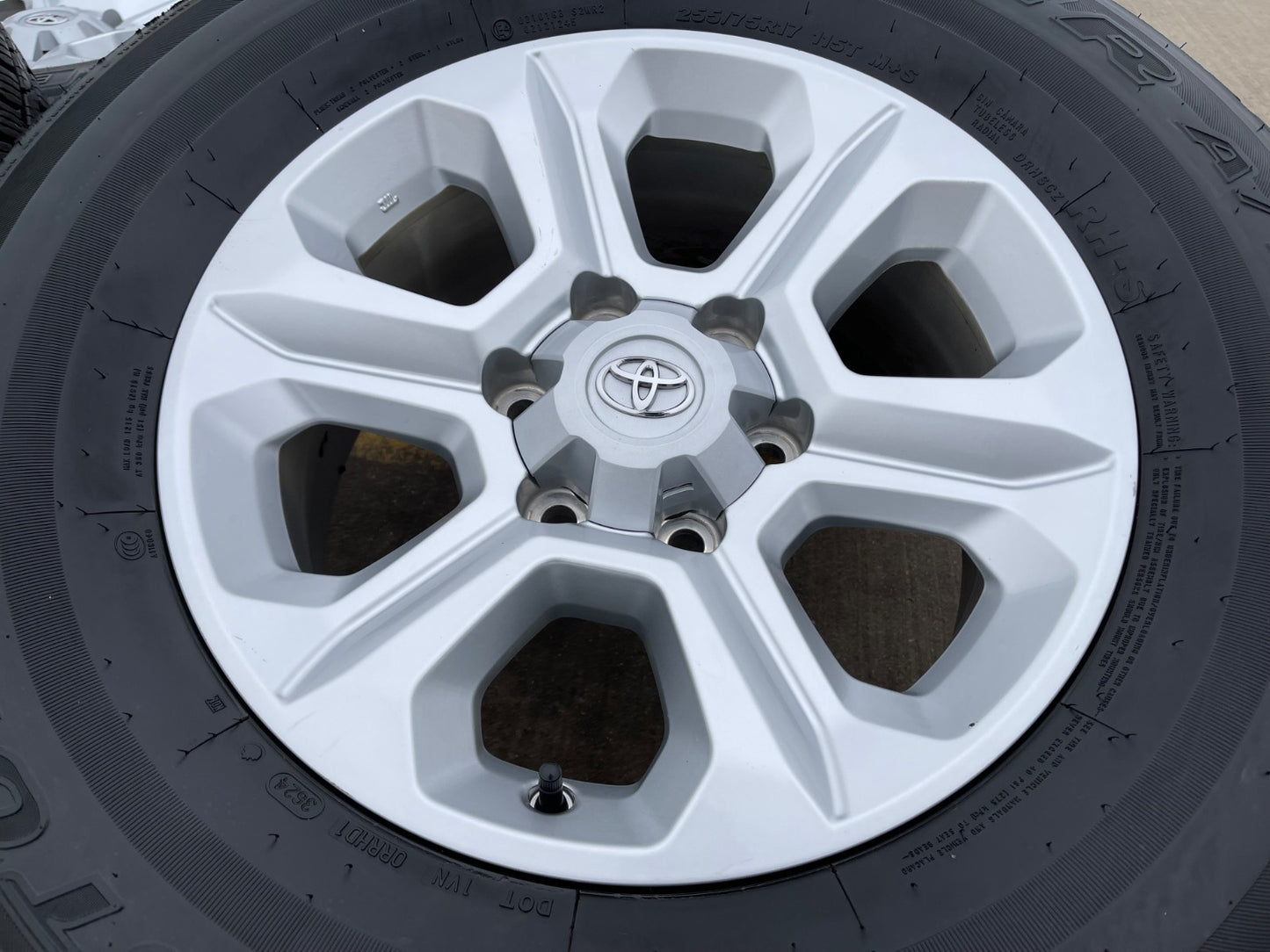 17" 4Runner Toyota Tacoma OEM wheels rims 75153 FJ DUELER A/T