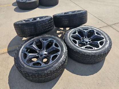 22" Dodge Ram 1500 OEM Laramie wheels LIMITED Gray 2685 2727 tires