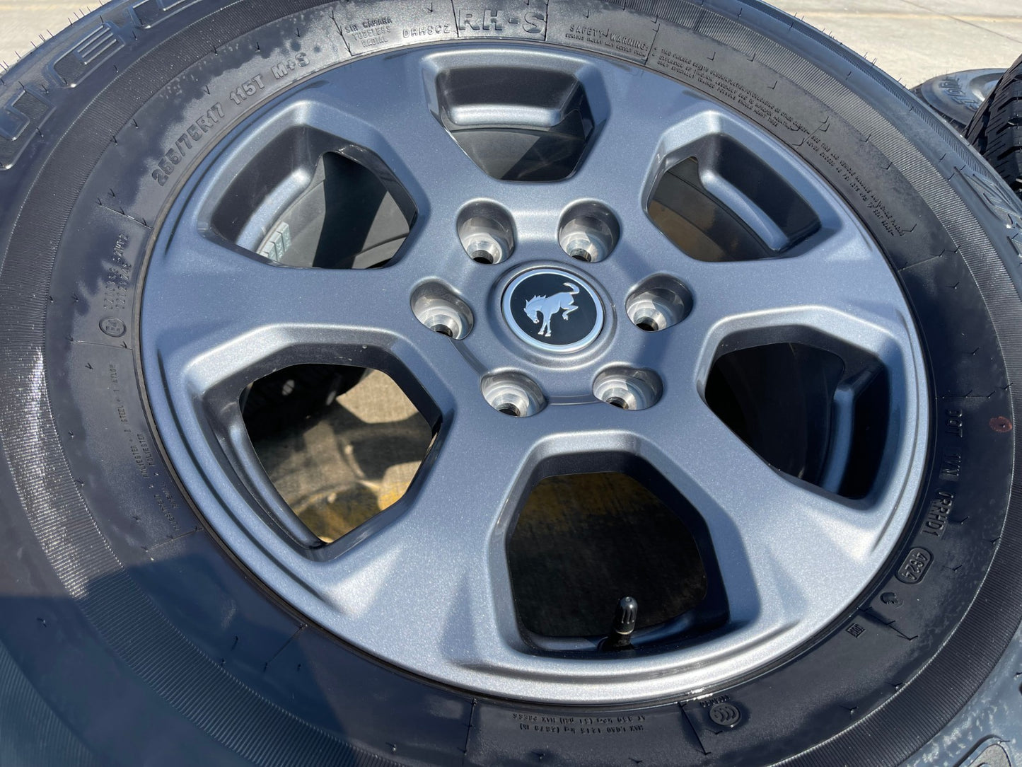 17" Ford Bronco HERITAGE OEM 10384 wheels rims tires