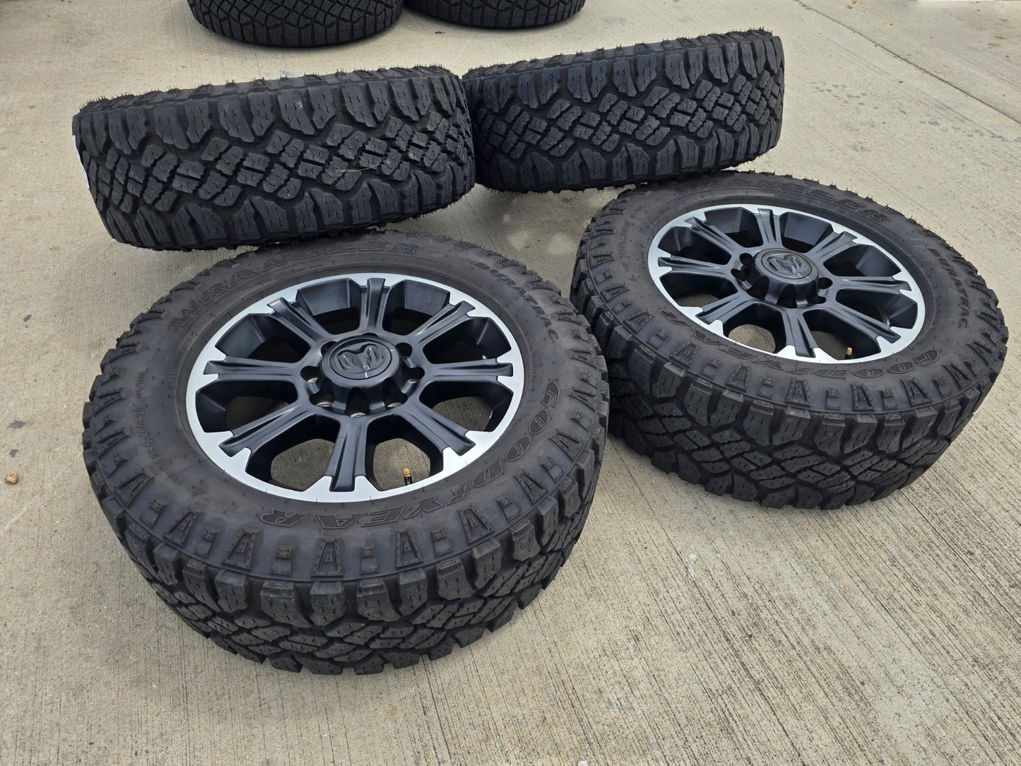 20" Dodge Ram 2500 3500 LARAMIE OEM wheels rims DURATRAC A/T SET 2025 2026 2027