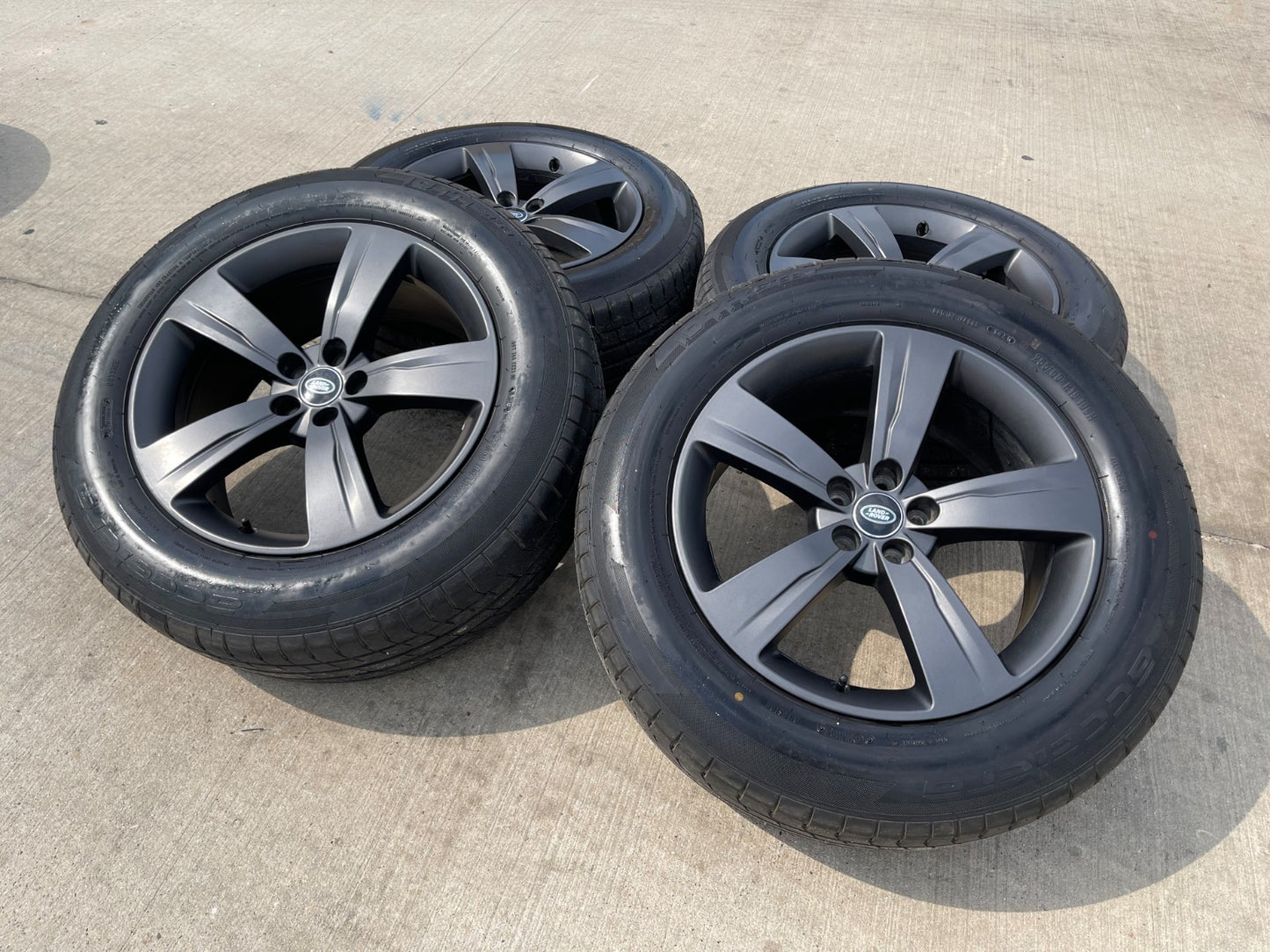 19" Land Rover Velar Sport OEM GRAY wheels rims Evoque 72300
