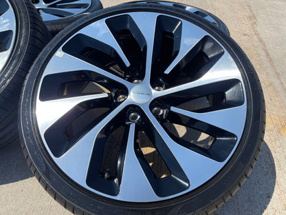 21" Lucid Air Grand Touring OEM 95542 95543 wheels rims black tires PIRELLI