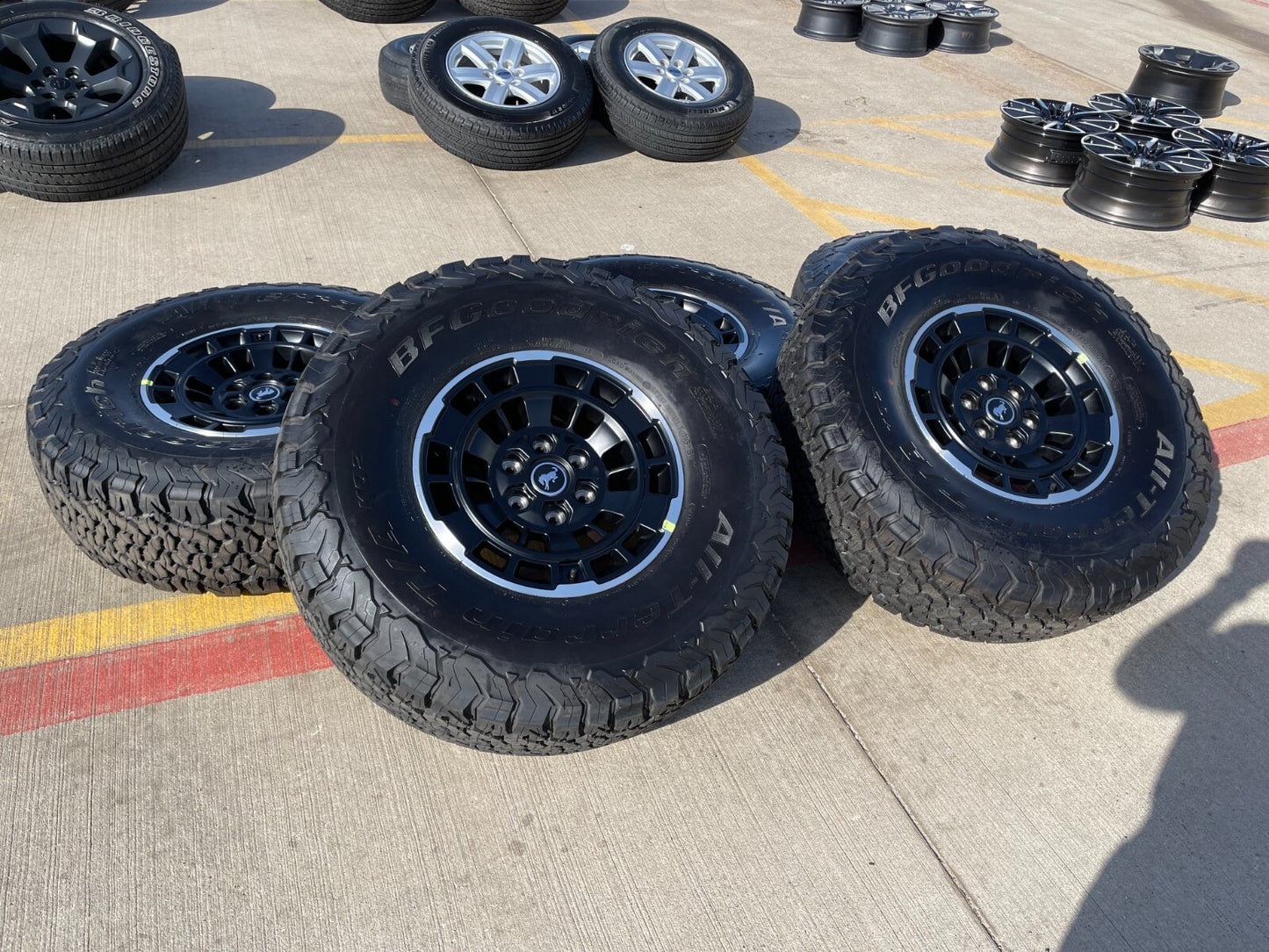 17" Ford Bronco HERITAGE SASQUATCH OEM 22025 wheels rims SET BFG KO2 A/T 37" NEW