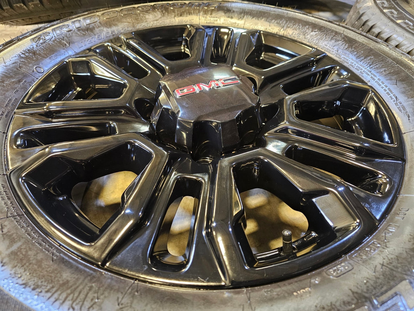 20" GMC Sierra Chevy 2500 OEM 14026 5957 BLACK DIAMOND wheels rims SET