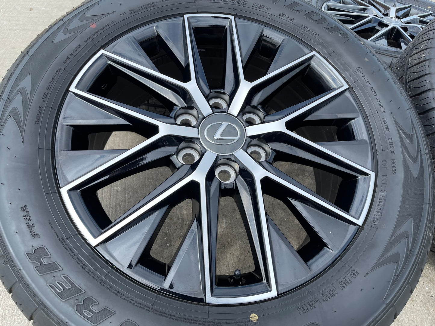 20" Toyota Land Cruiser Tundra OEM wheels rims 10545 GX550 LX600 DUNLOP NEW