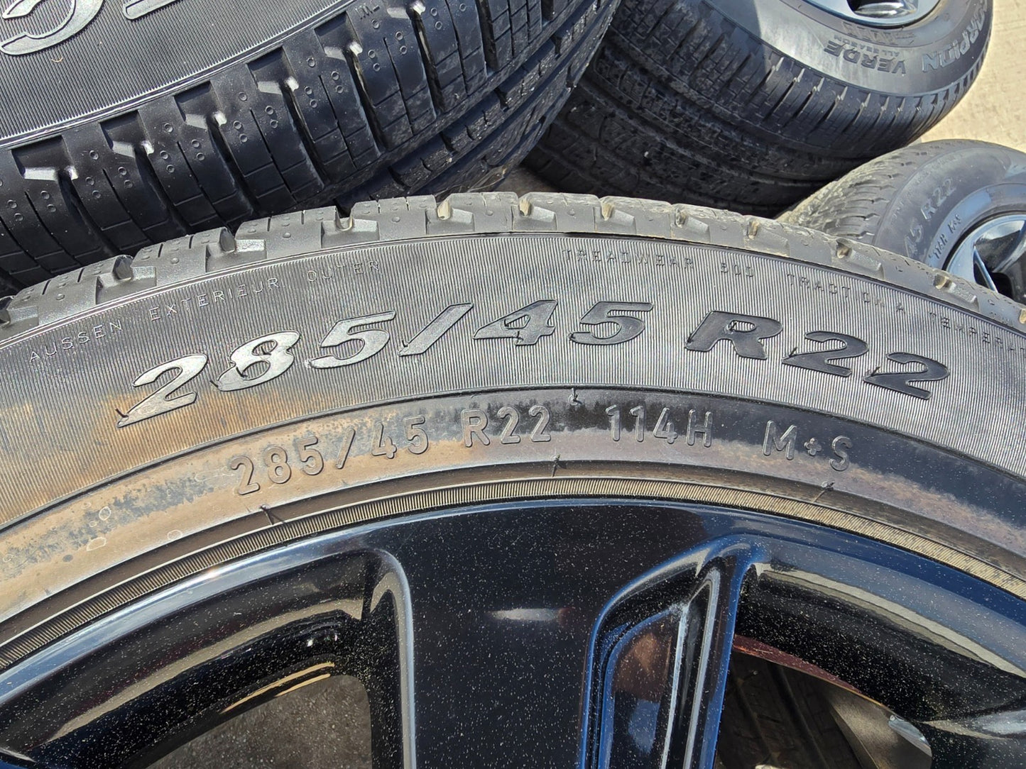 22" Lincoln Navigator OEM rims wheels Black Label 95384 10496 tires PIRELLI NEW