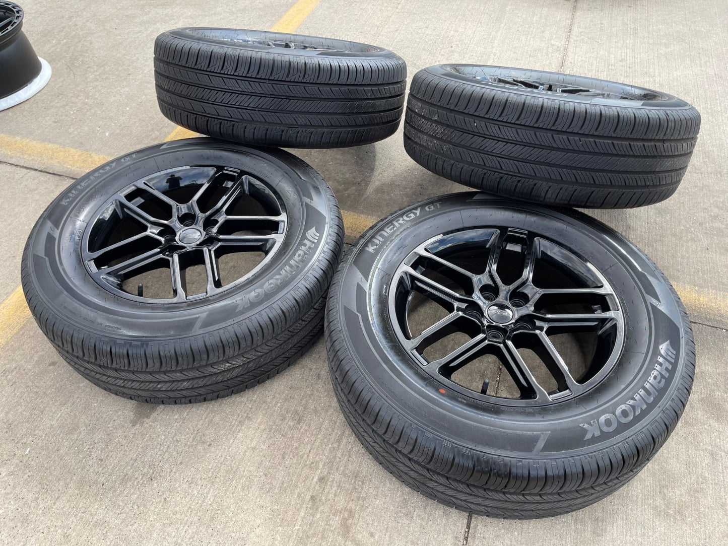 18" Ford Taurus Explorer OEM 10698 rims wheels black 2023 2024 2025 2026 HANKOOK