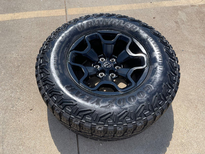 18" Dodge Ram 1500 TRX RHO Black OEM 66002 wheel rim TERRITORY A/T 35"