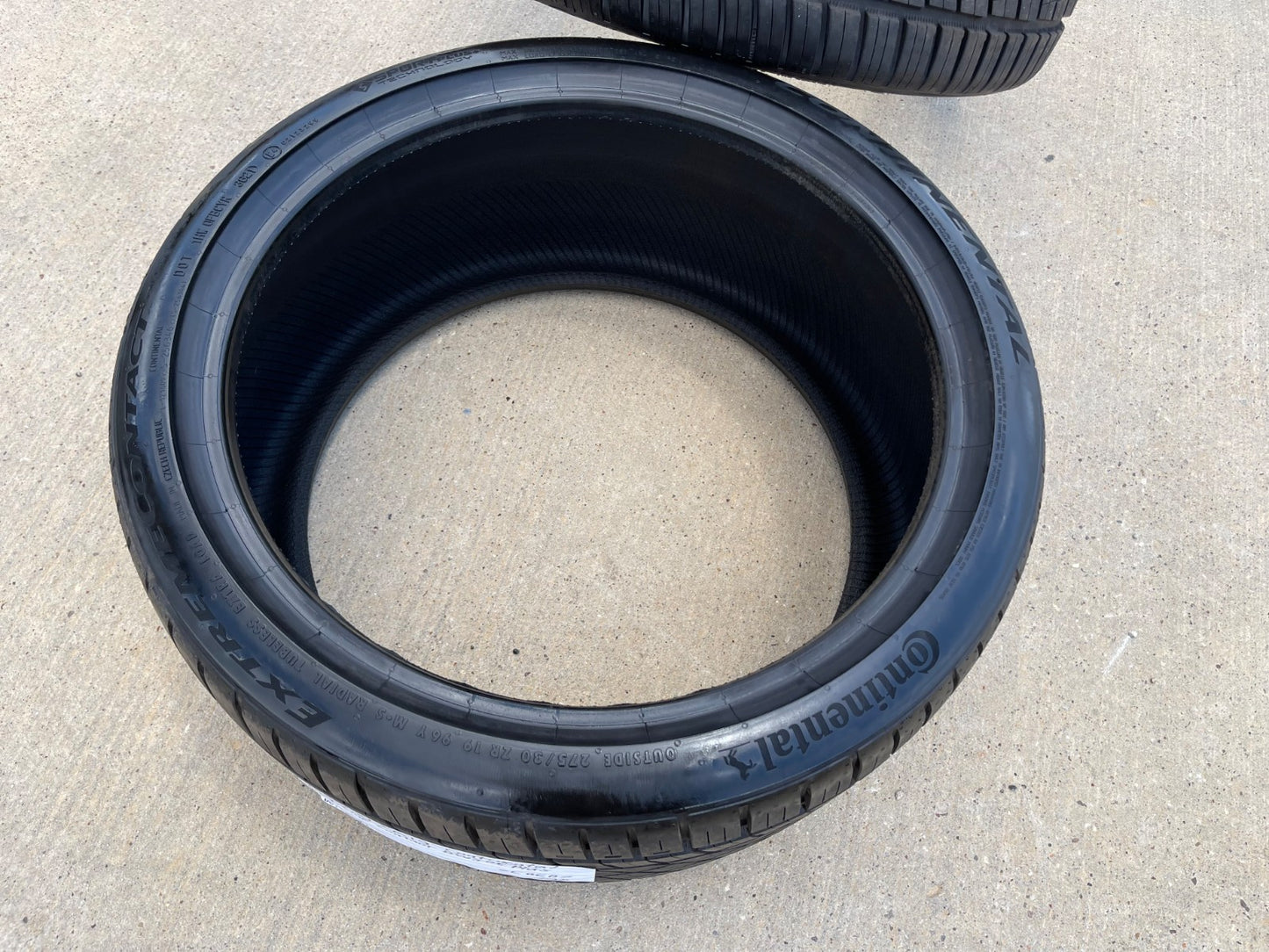 (1) 275/30/19 Continental Extreme Contact DWS06 96Y XL M+S 275/30R19 tire