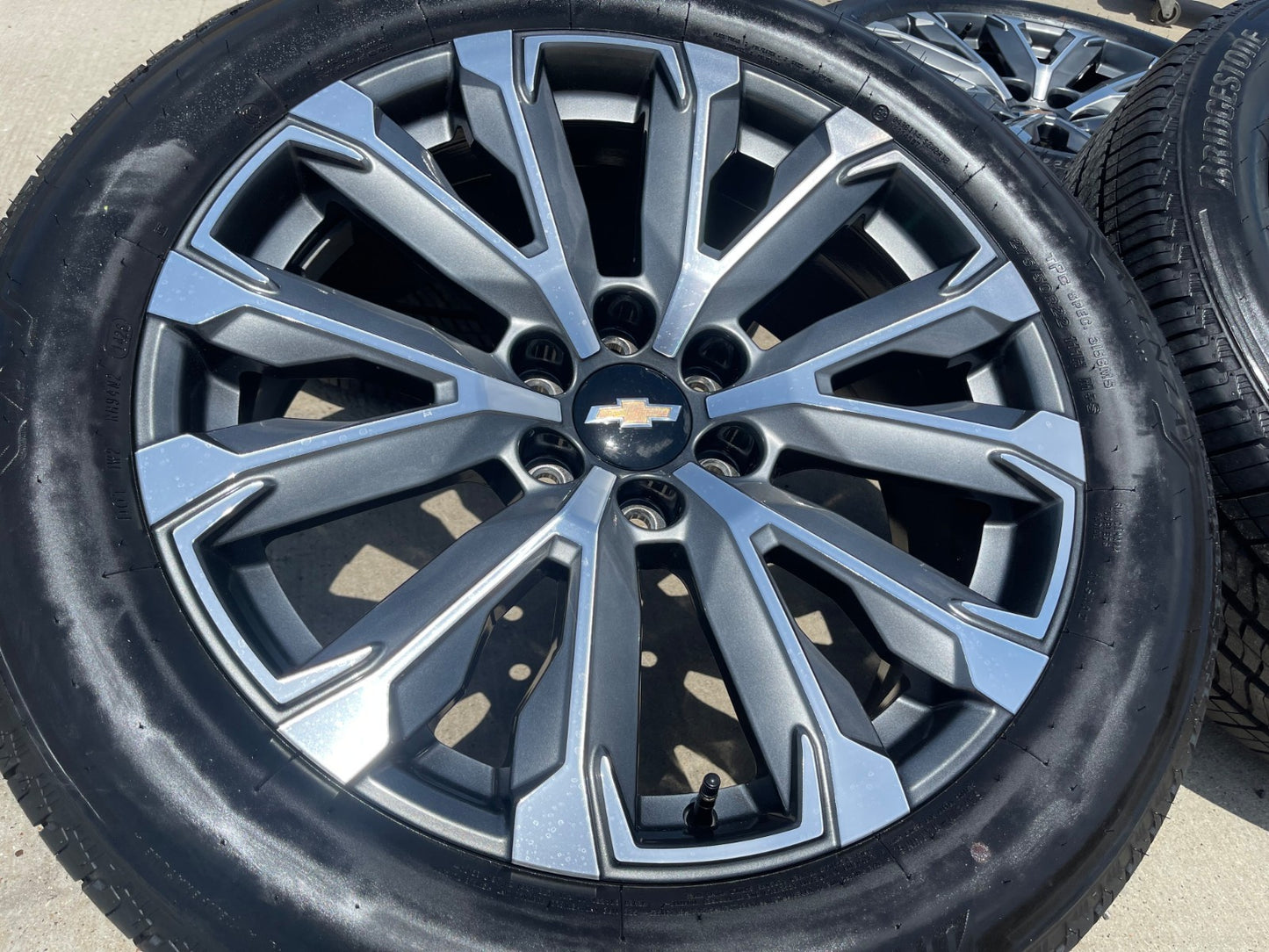 22" Chevy Tahoe Silverado Suburban OEM wheels rims 2023 2024 2025 2026 2027 NEW