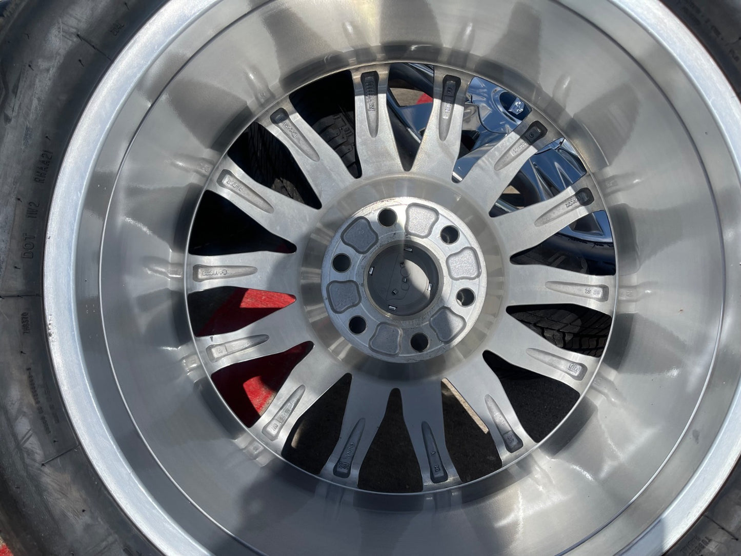 22" Cadillac Escalade Platinum OEM wheels rims 95026 4873 tires SET NEW