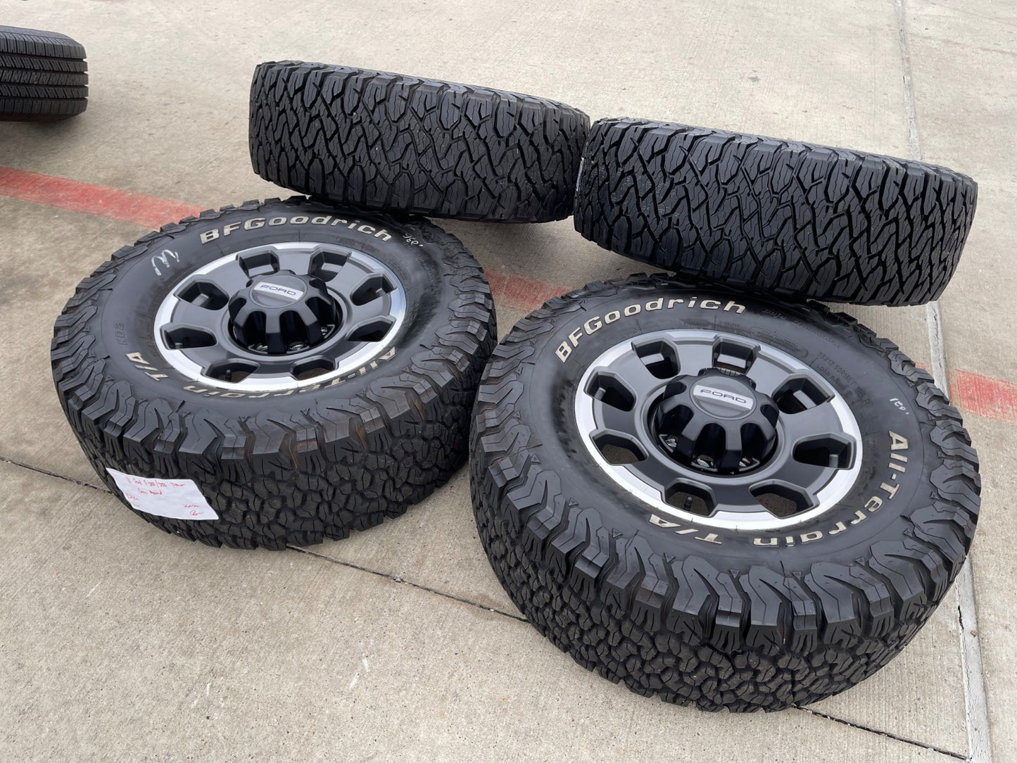 18" Ford F-250 F-350 OEM TREMOR rims wheels 10482 BFG KO2 KO3 A/T 35"