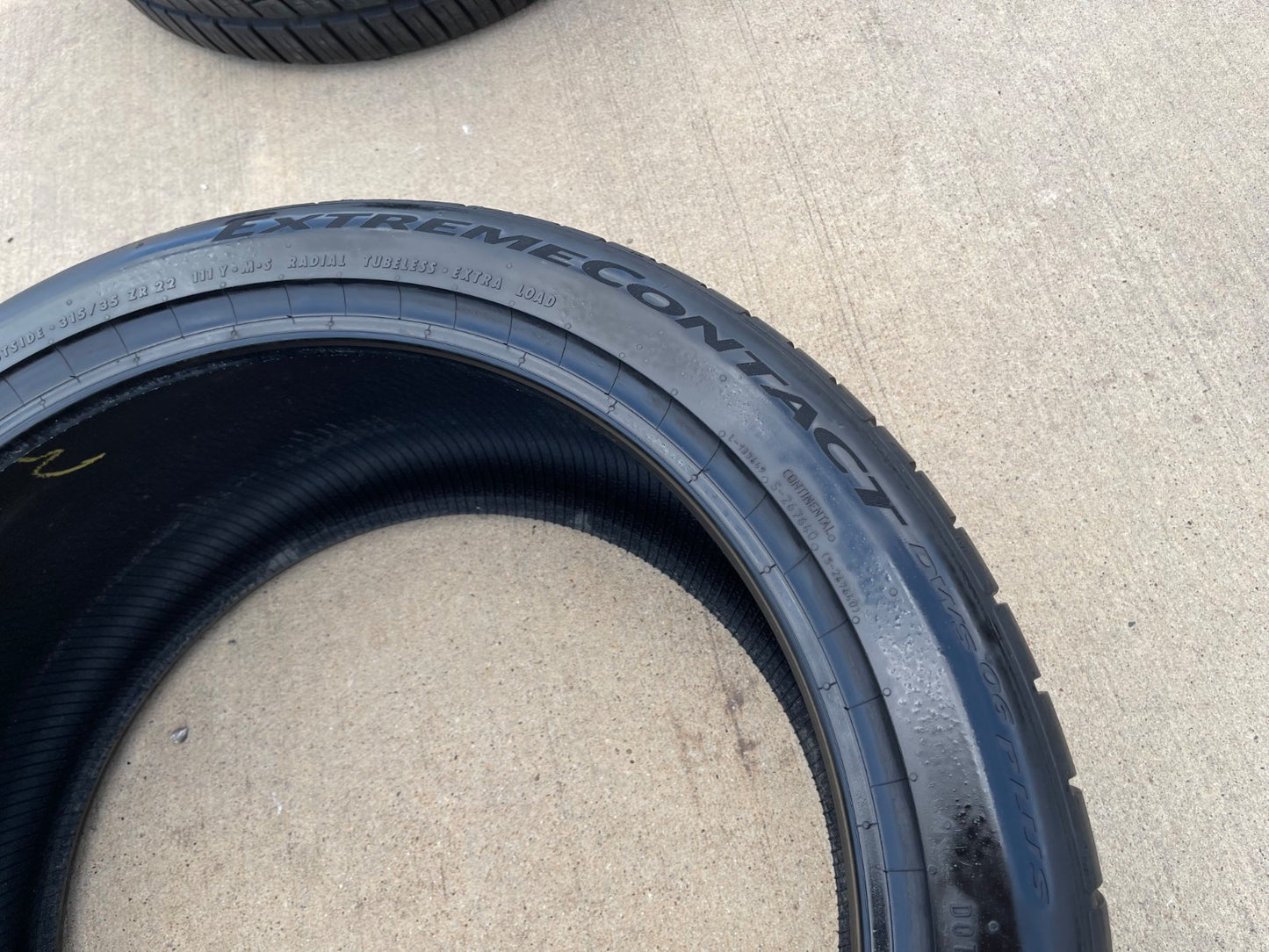 (1) 315/35/22 Continental Extreme Contact DWS06 111Y XL M+S 315/35R22 tire