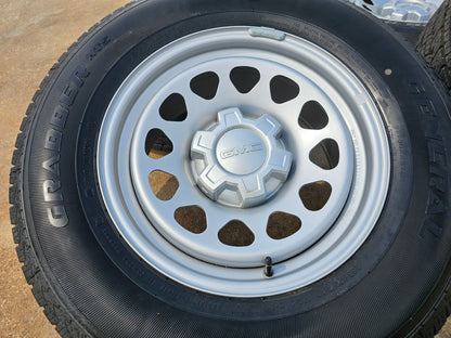17" GMC Sierra Chevy Silverado OEM wheels rims tires 8130 Yukon NEW