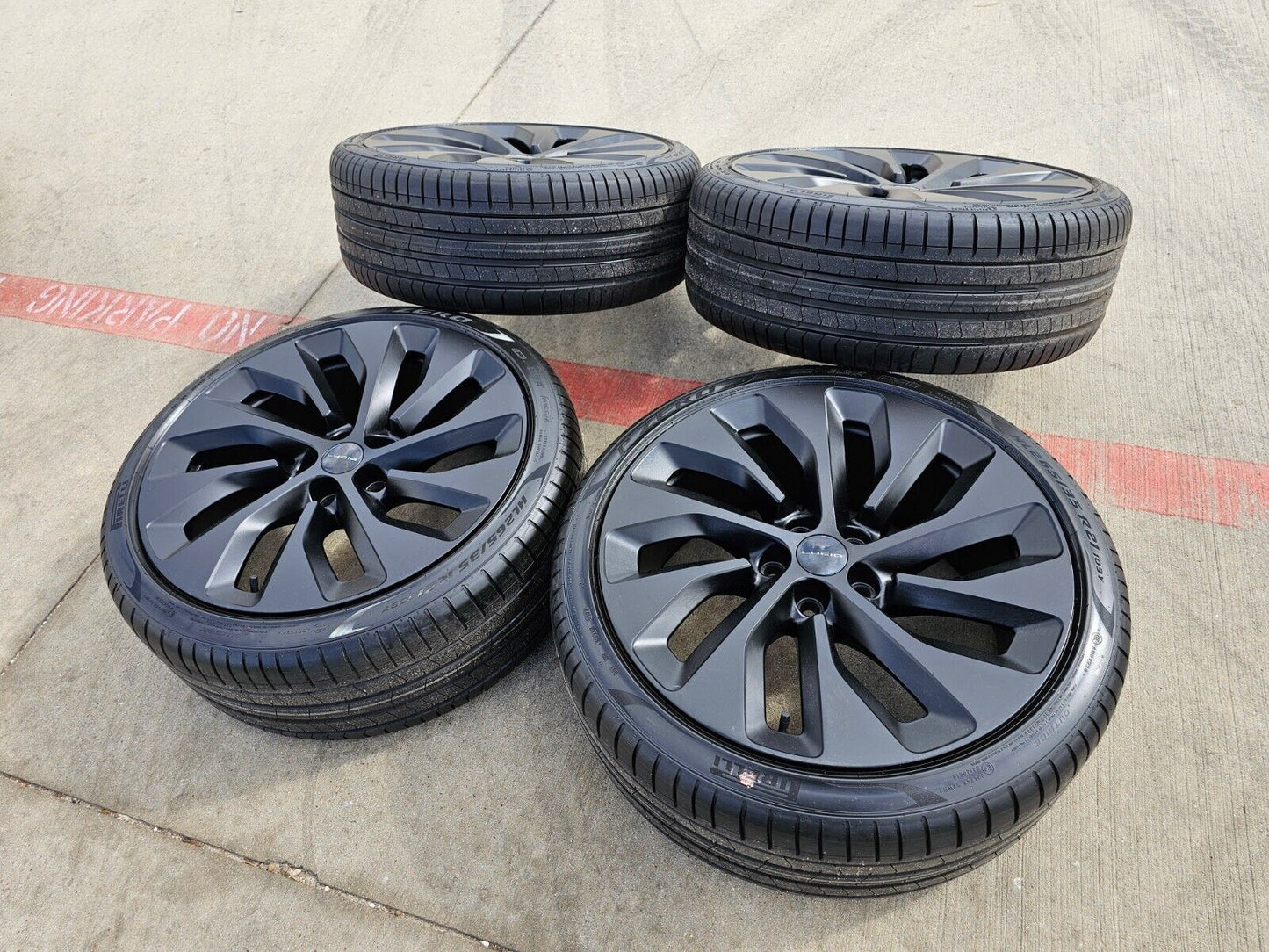 21" Lucid Air OEM Grand Touring black wheels rims tires 2023 2024 2025 2026 NEW