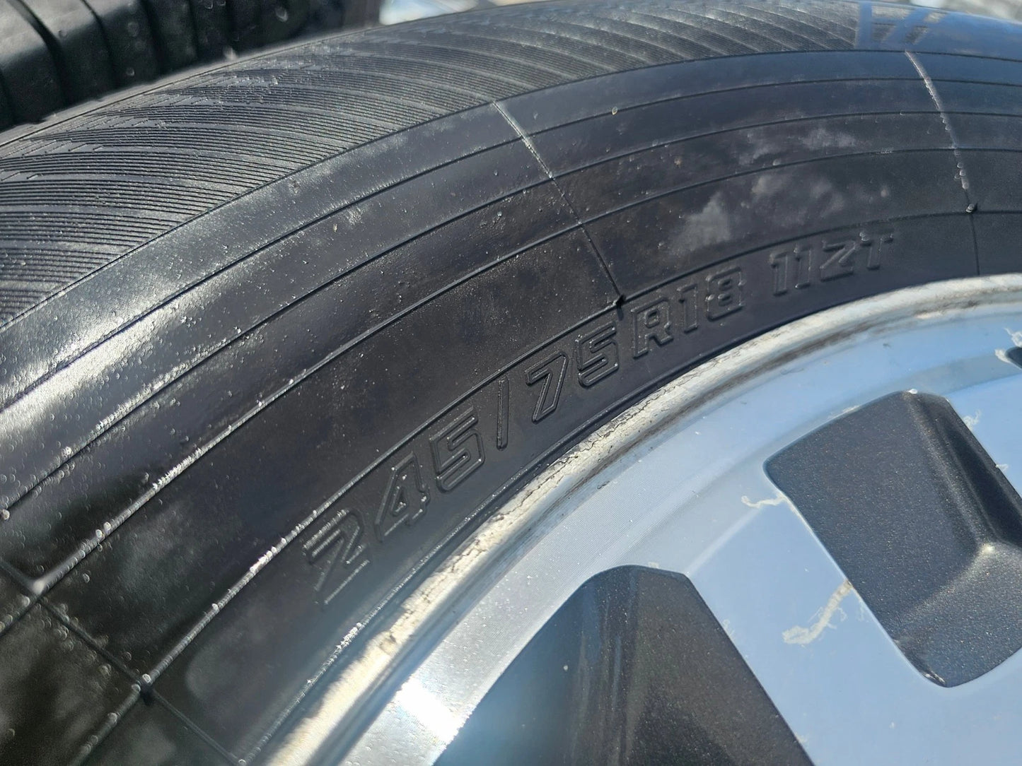 18" Ford F-150 Expedition OEM 3560 rims wheels tires