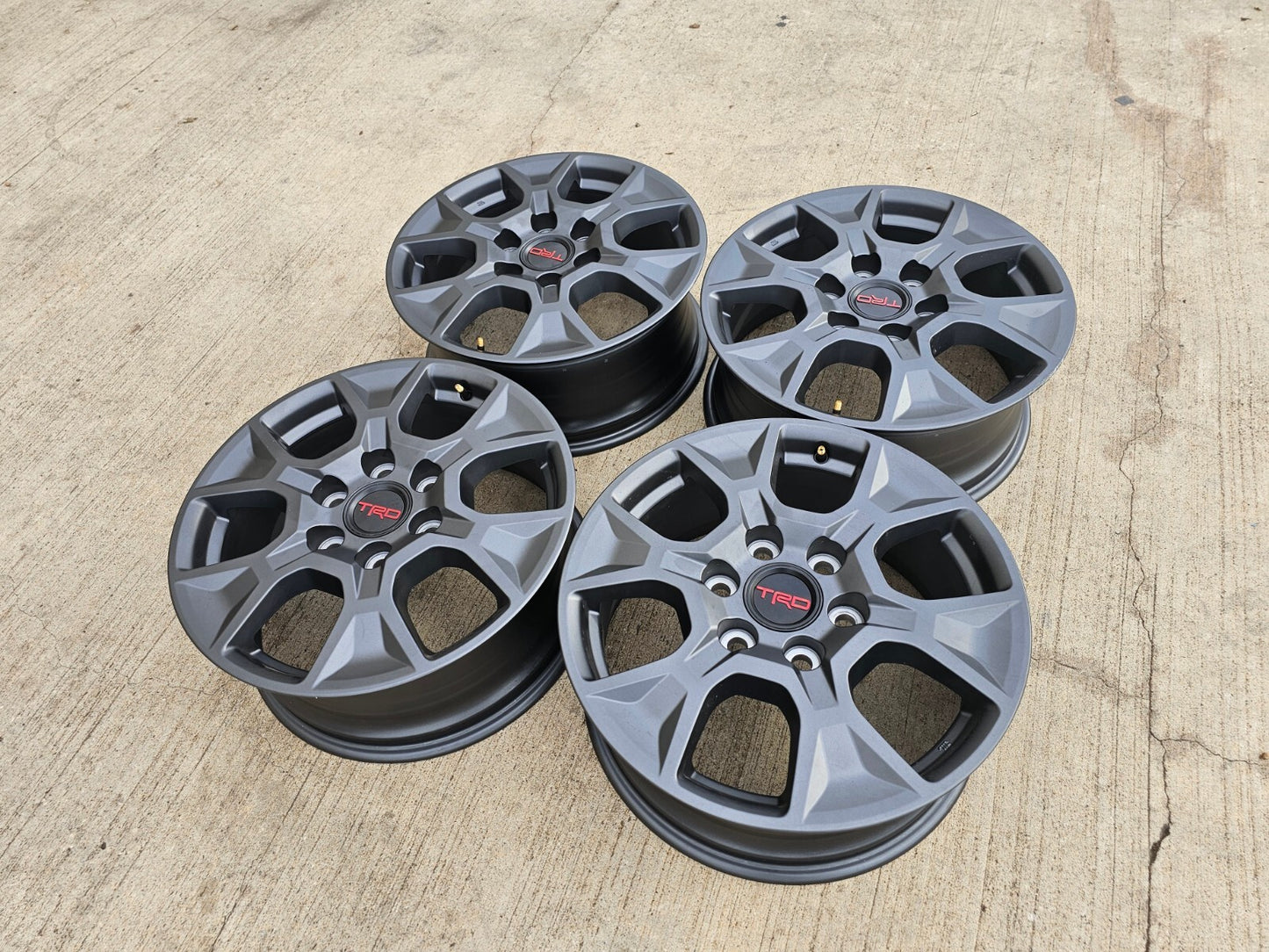 18" Toyota Land Cruiser TRD Tundra Sequoia OEM wheels rims Tacoma GX550 2026 NEW
