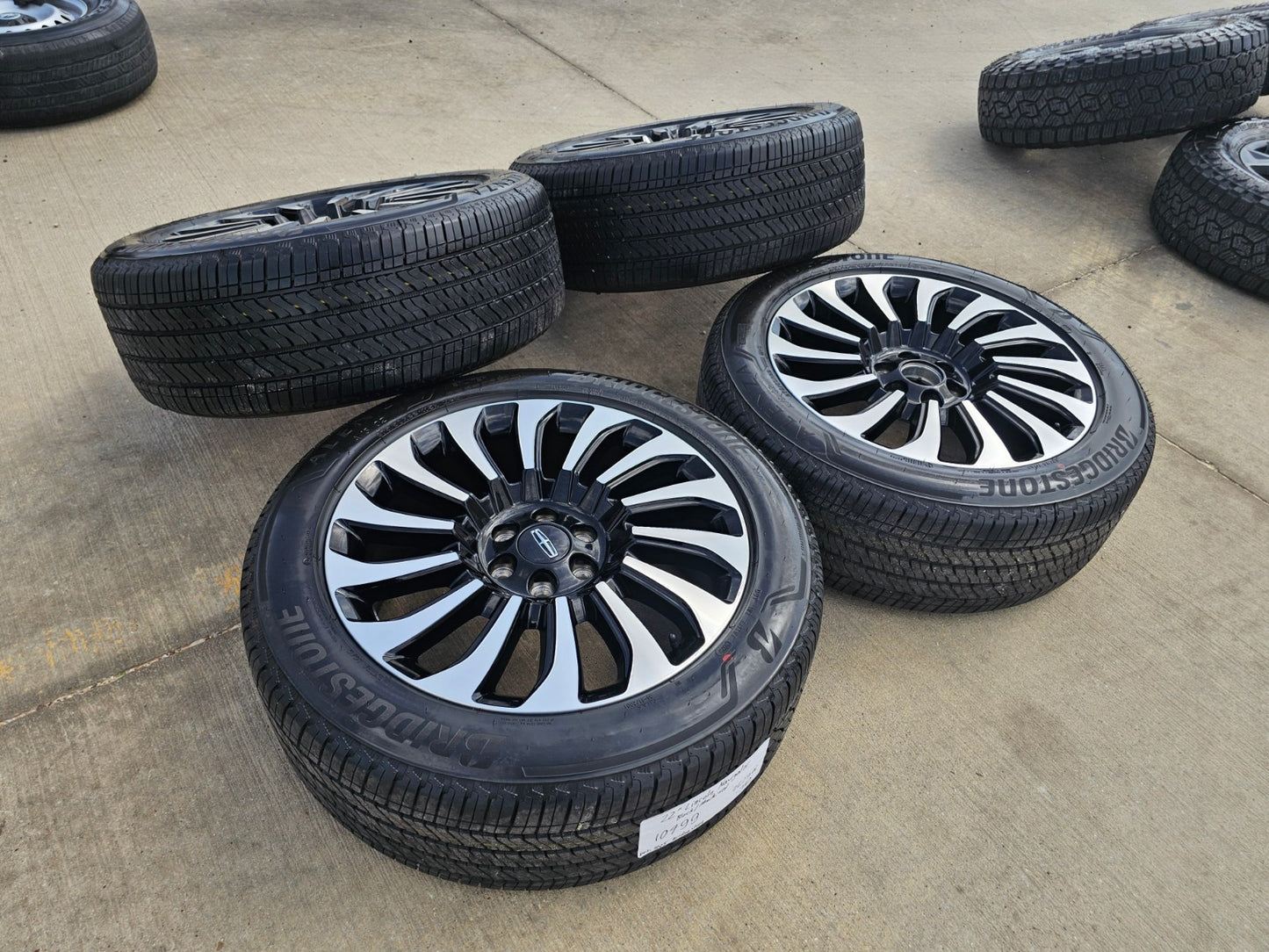 22" Lincoln Navigator OEM rims wheels 10499 95383 SET Black Label BRIDGESTONE