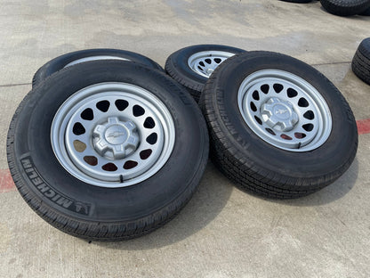 17" Chevy Silverado Sierra OEM wheels rims Tahoe Colorado 8130 Canyon MICHELIN