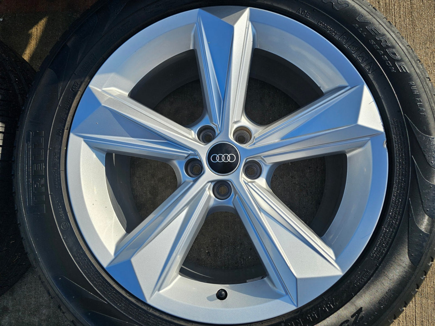 19" Audi Q7 OEM wheels rims Q8 RS S VW Atlas 12052 tires 2022 2023 2024 2025