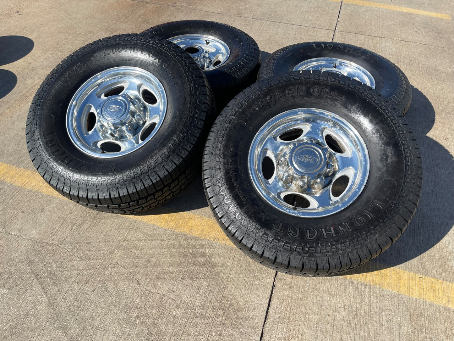 16" Ford F-250 F-350 Excursion OEM 3408 polished wheels rims tires
