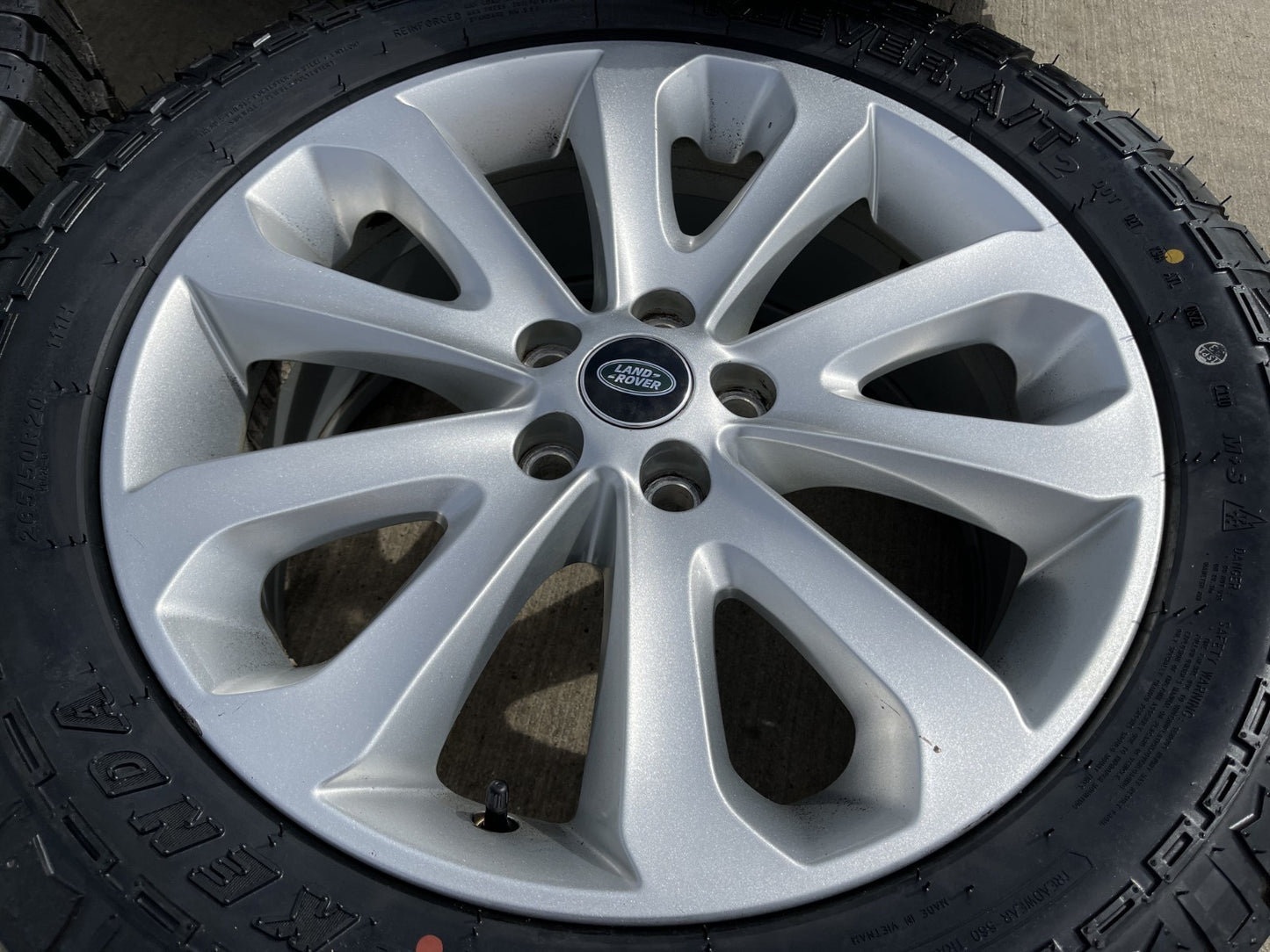 20" Range Rover OEM 72245 wheels rims Land Defender tires NEW KENDA