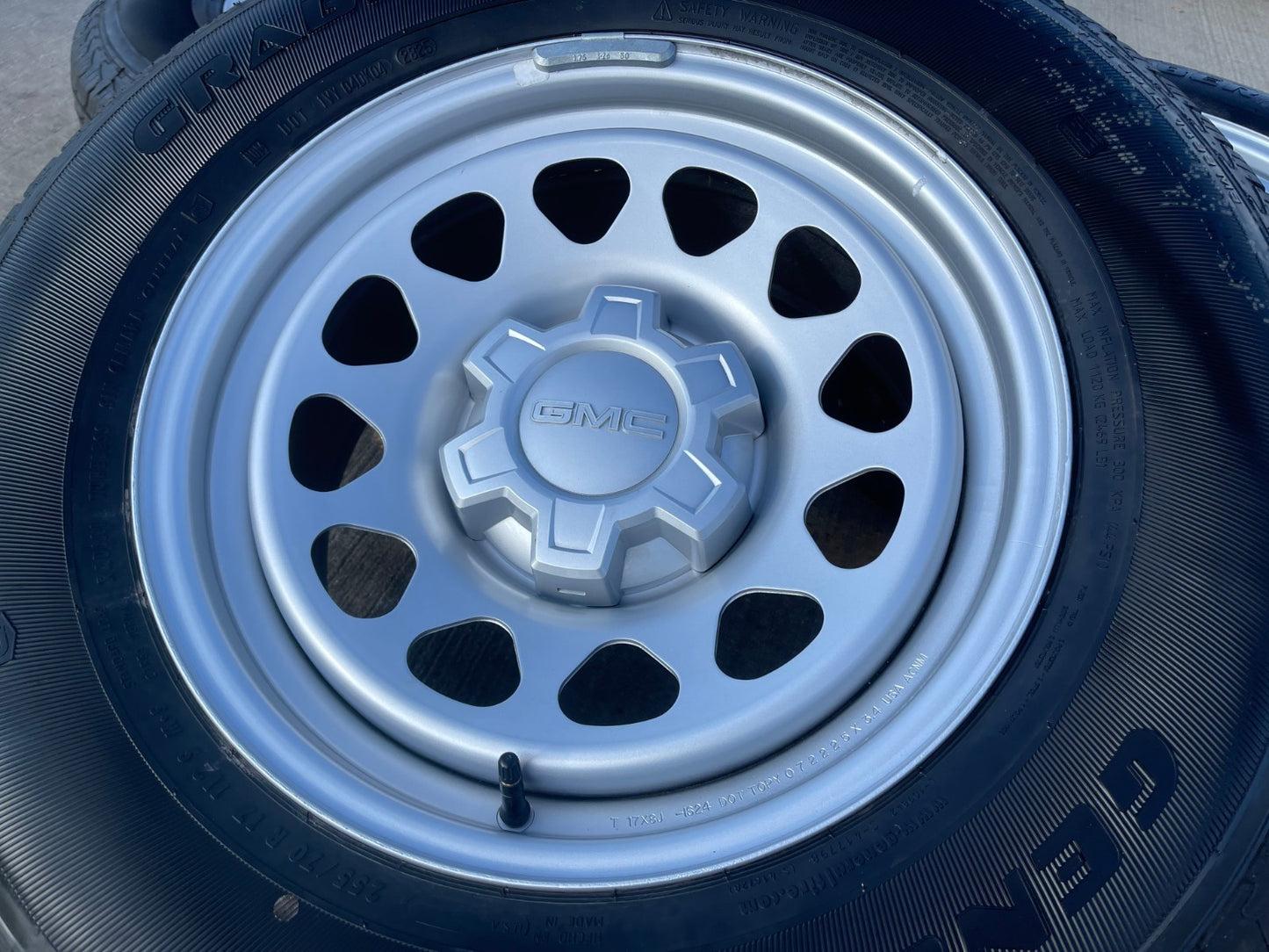 17" Chevy Silverado OEM wheel rim Tahoe Colorado 8130 GMC Canyon 2025 2026 NEW