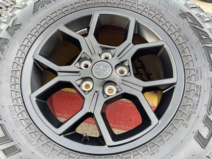 17" Jeep Gladiator RUBICON OEM wheels rims black Wrangler 9326 FALKEN MT 33" NEW