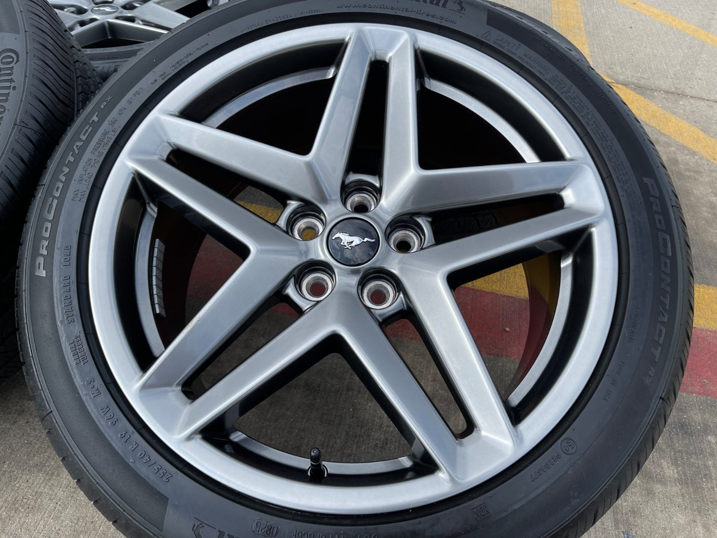19" Ford Mustang Stealth GT OEM 10595 wheels rims CONTINENTAL 2024 2025 2026 NEW
