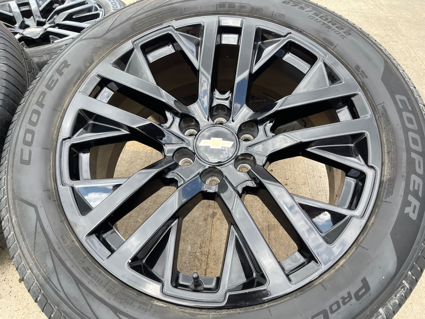 22" GMC Yukon Sierra OEM Chevy Silverado Tahoe 5903 wheels rims 2023 2024 2025