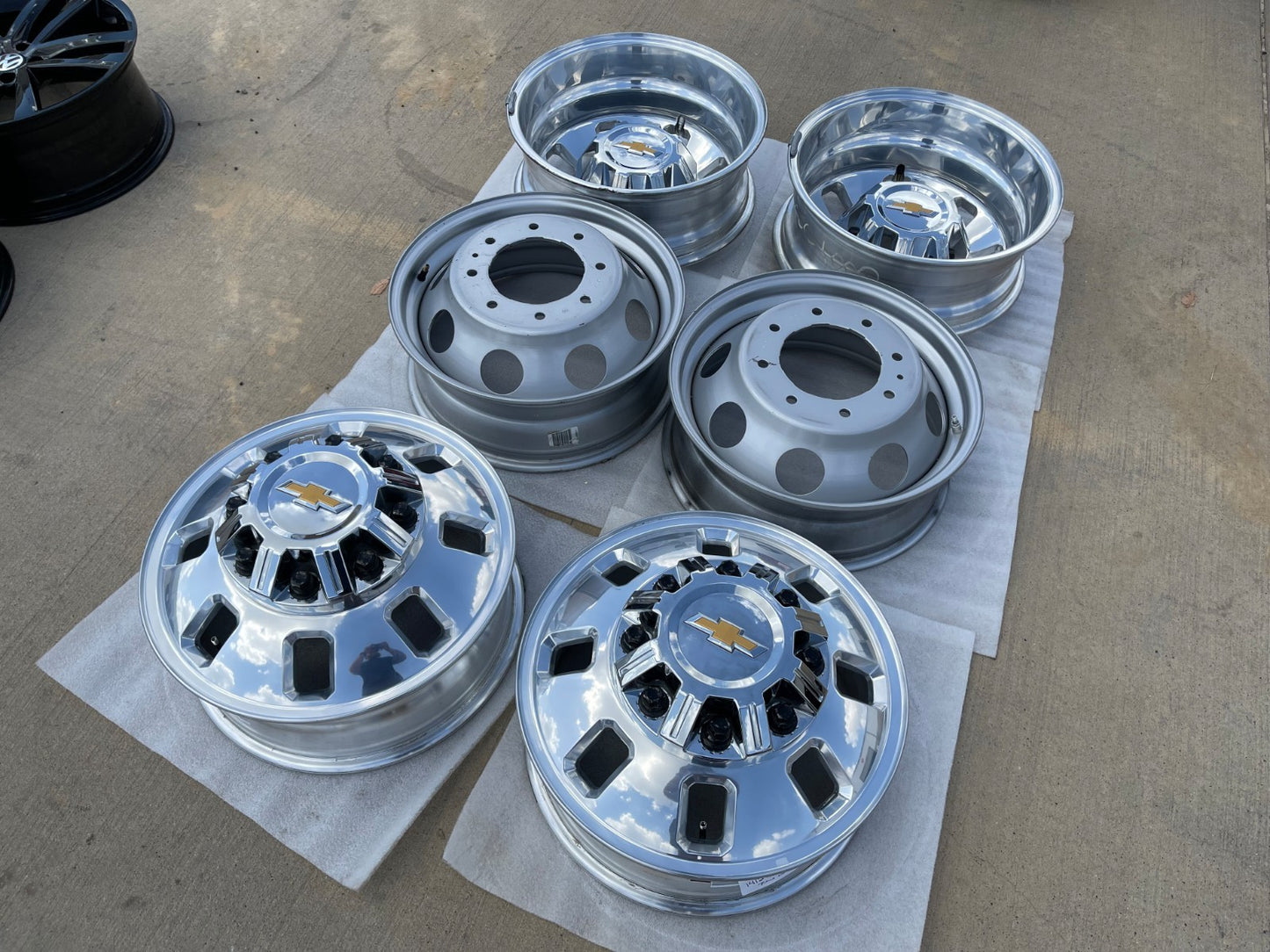 18" Chevy Silverado GMC Sierra 3500 Dually rims wheels OEM 14127 14129 SET 2026