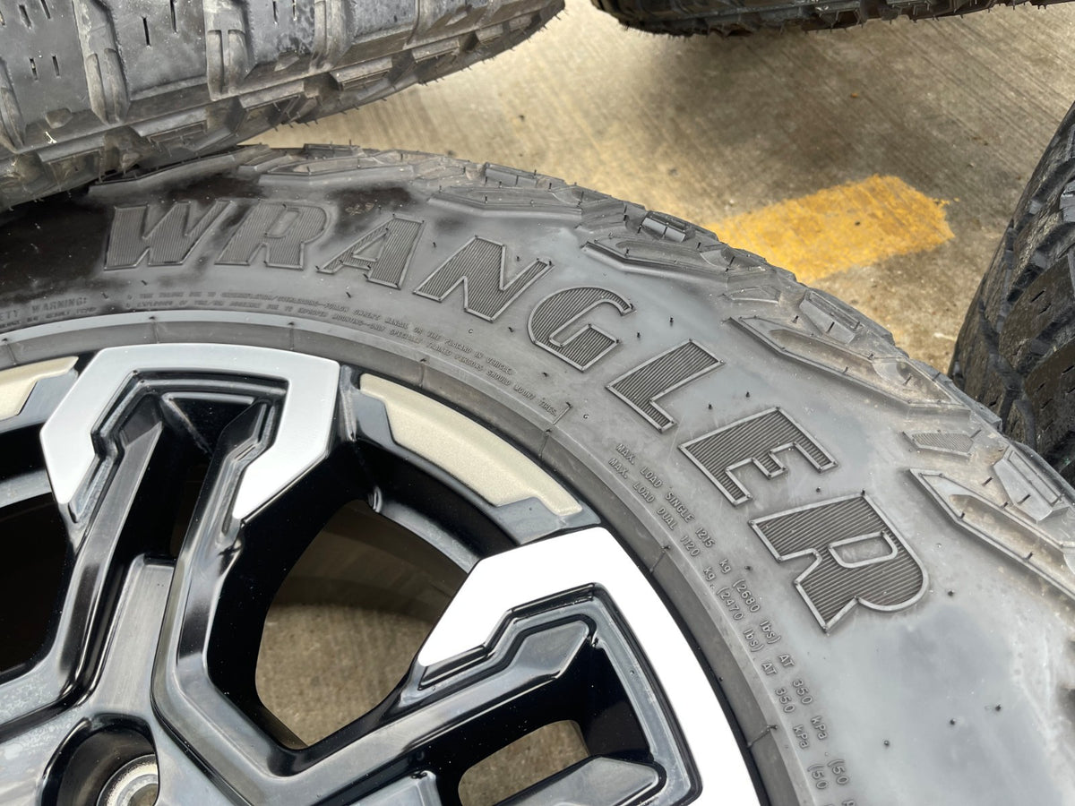 18" Chevy Silverado ZR2 Tahoe Sierra OEM 95415 SET wheels rims GOODYEAR SET