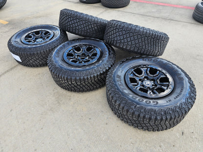 17" Ford Bronco SASQUATCH wheels rims BEADLOCK 10388 Ranger GOODYEAR M/T 35"