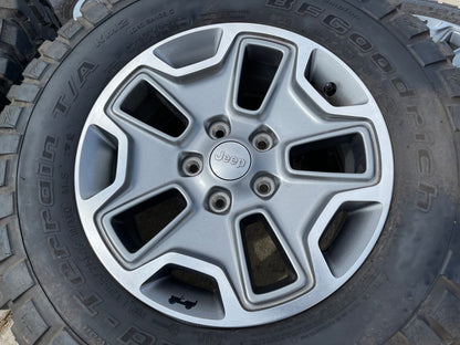 17" Jeep Wrangler Rubicon OEM 9118 wheels rims Gladiator BFG KM M/T SET