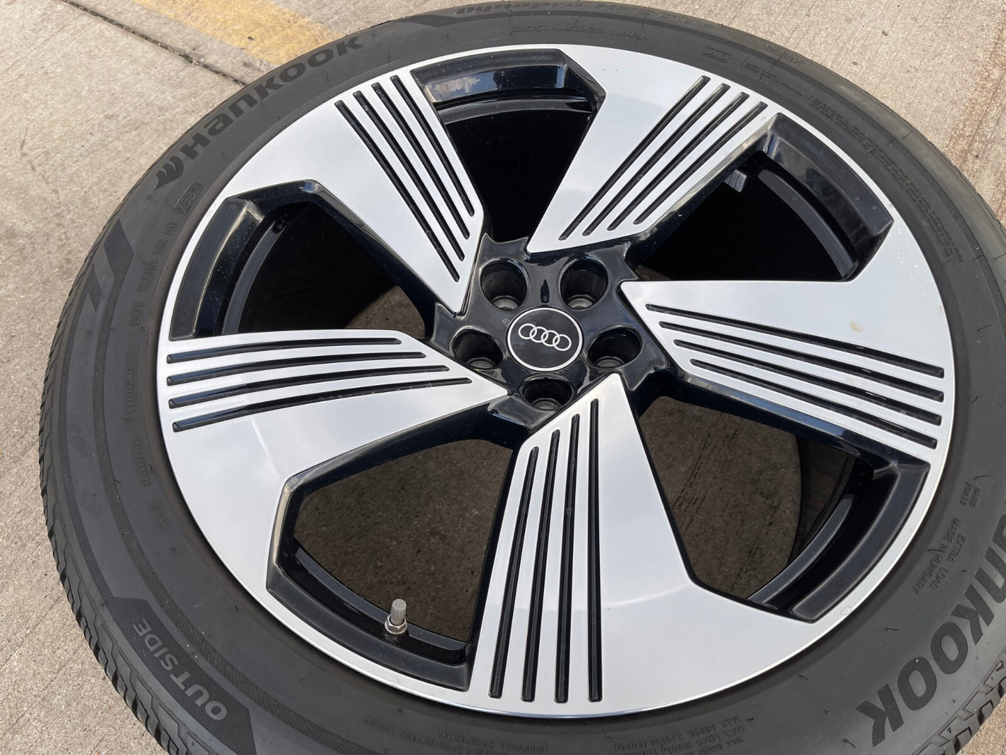 21" Audi E-Tron GT OEM wheel rim 59116 tire spare 2019 2020 2021 2022 2023 2024