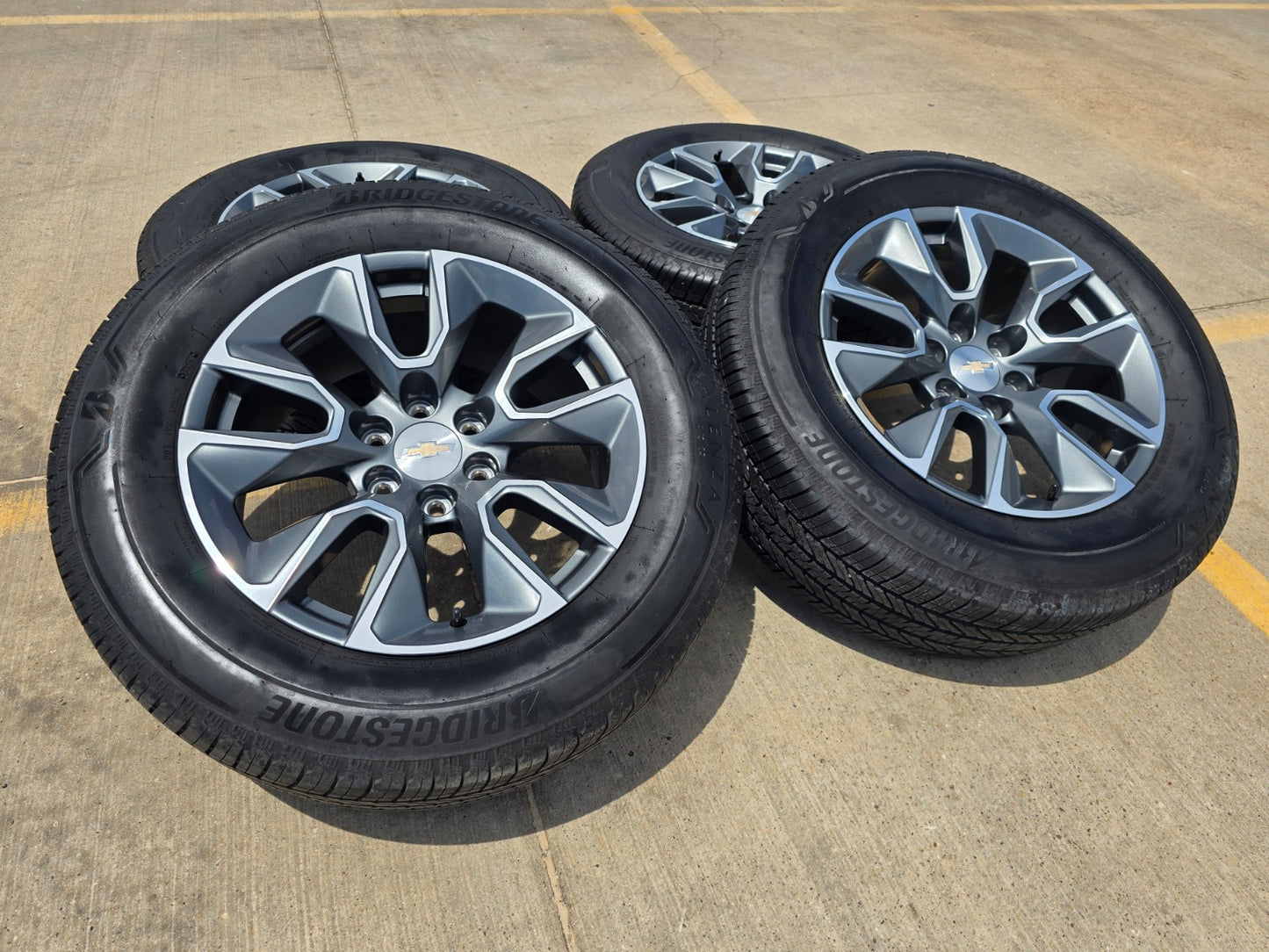 20" Chevy Silverado 1500 Tahoe OEM 5915 5916 wheels rims 2026 BRIDGESTONE NEW