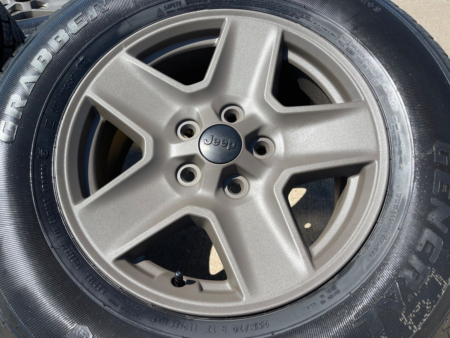 17" Jeep Gladiator MILITARY EDITION OEM wheels rims 9235 Wrangler tires NEW