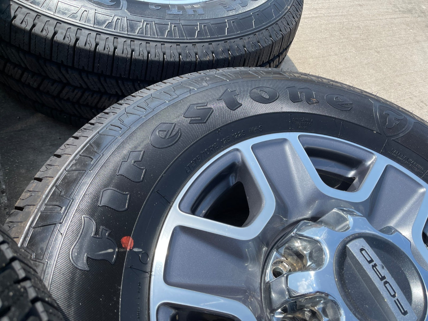 18" Ford F-250 F-350 Lariat FX-4 OEM wheels 10480 10298 tires FIRESTONE H/T2