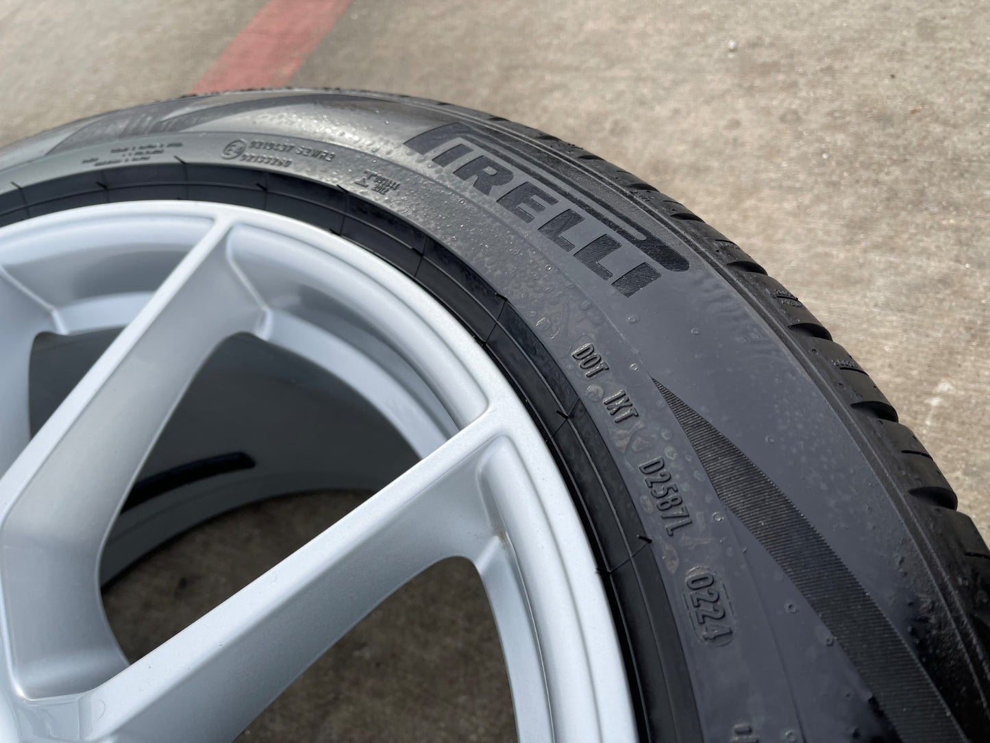 20" Porsche Cayenne Sport OEM wheels rims tires PIRELLI 2023 2024 2025 2026