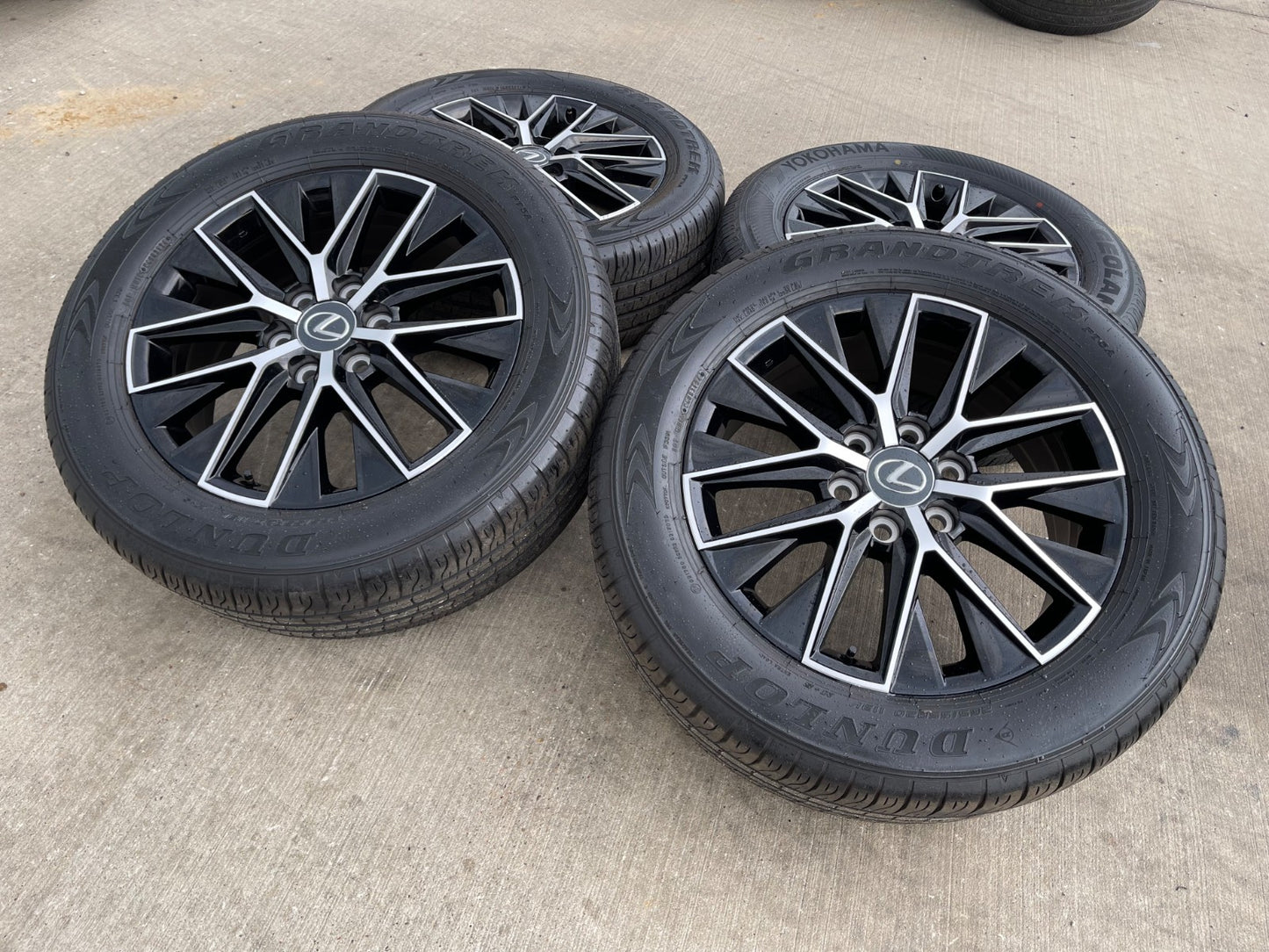 20" Toyota Land Cruiser Tundra OEM wheels rims 10545 Lexus GX550 LX600 SET