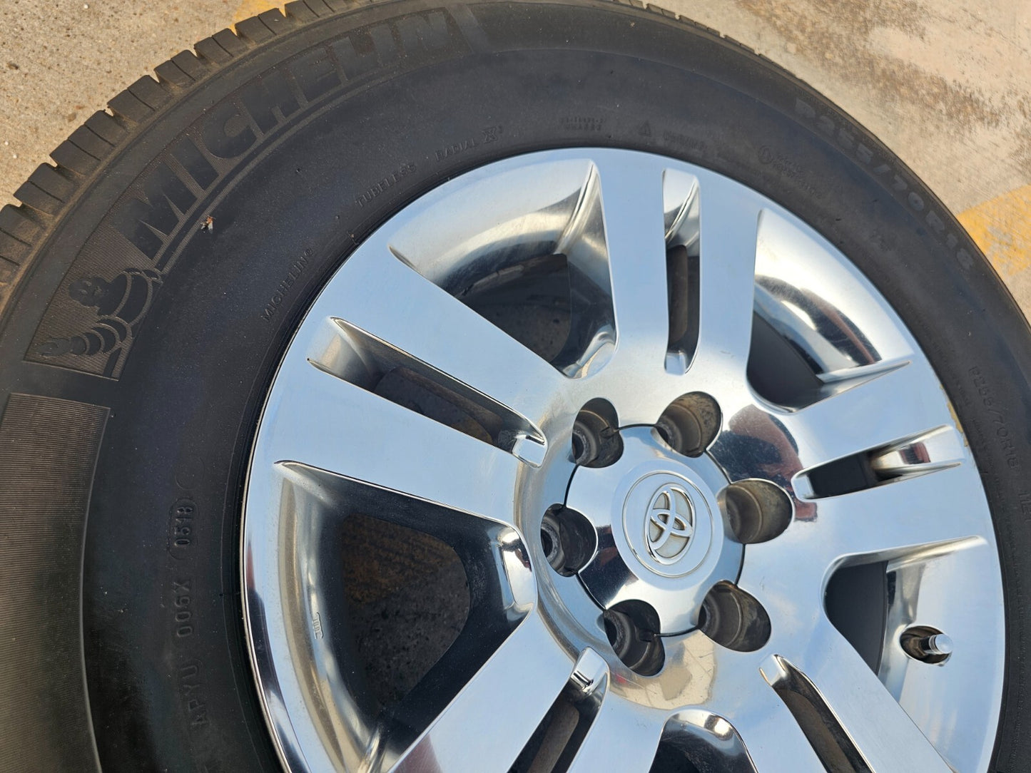18" Toyota Tacoma 4Runner OEM wheel rim spare 69606 FJ 2013 2014 2015