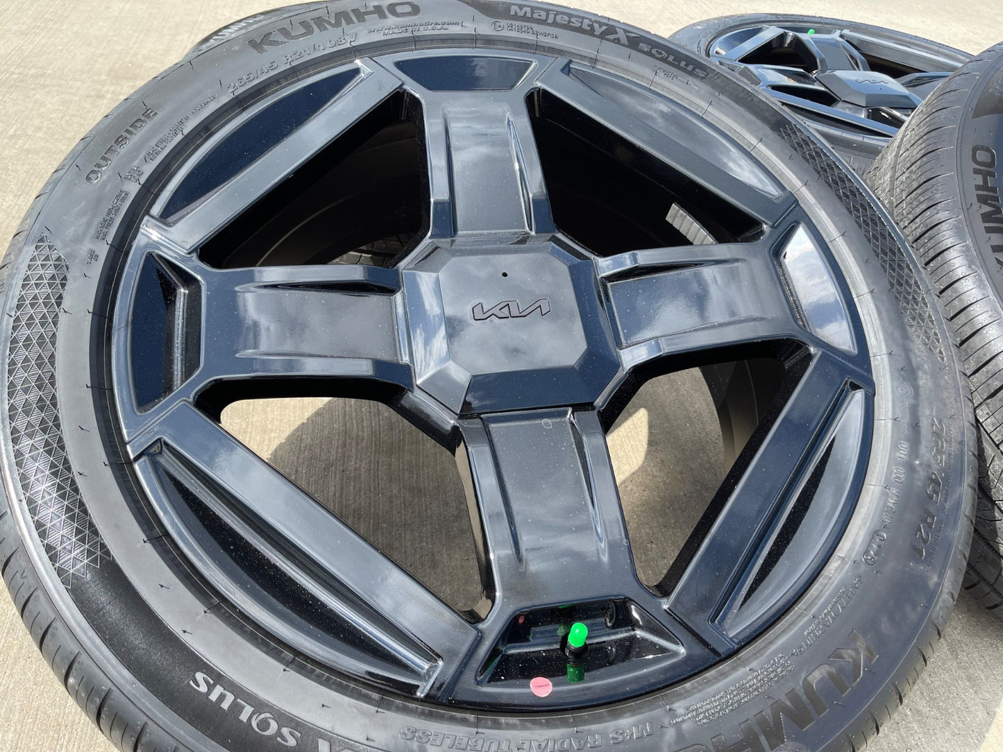 21" Kia Telluride Prestige OEM wheels rims Sorento Sedona 2025 2026 2027 NEW