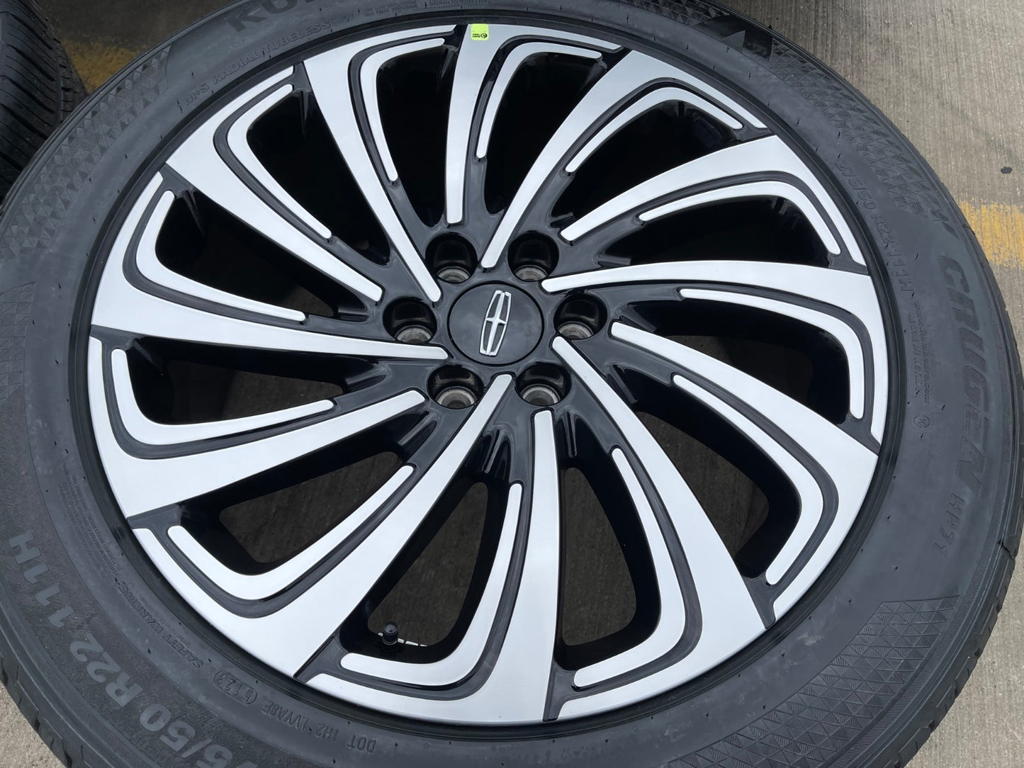 22" Lincoln Navigator OEM 10666 rims wheels BLACK LABEL 2025 2026 KUHMO NEW