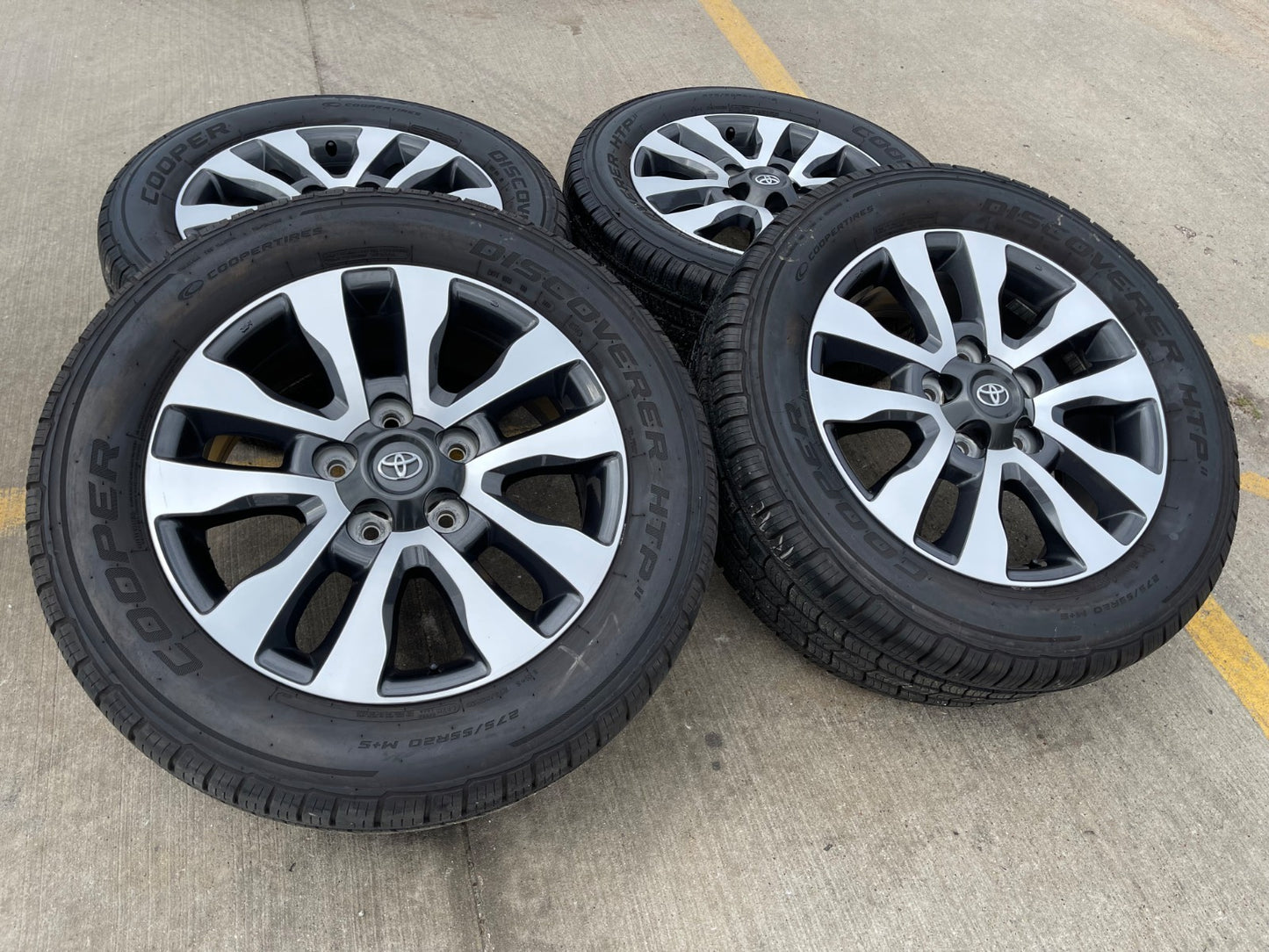 20" Toyota Tundra PLATINUM OEM 69533 wheels rims 5x150 tires