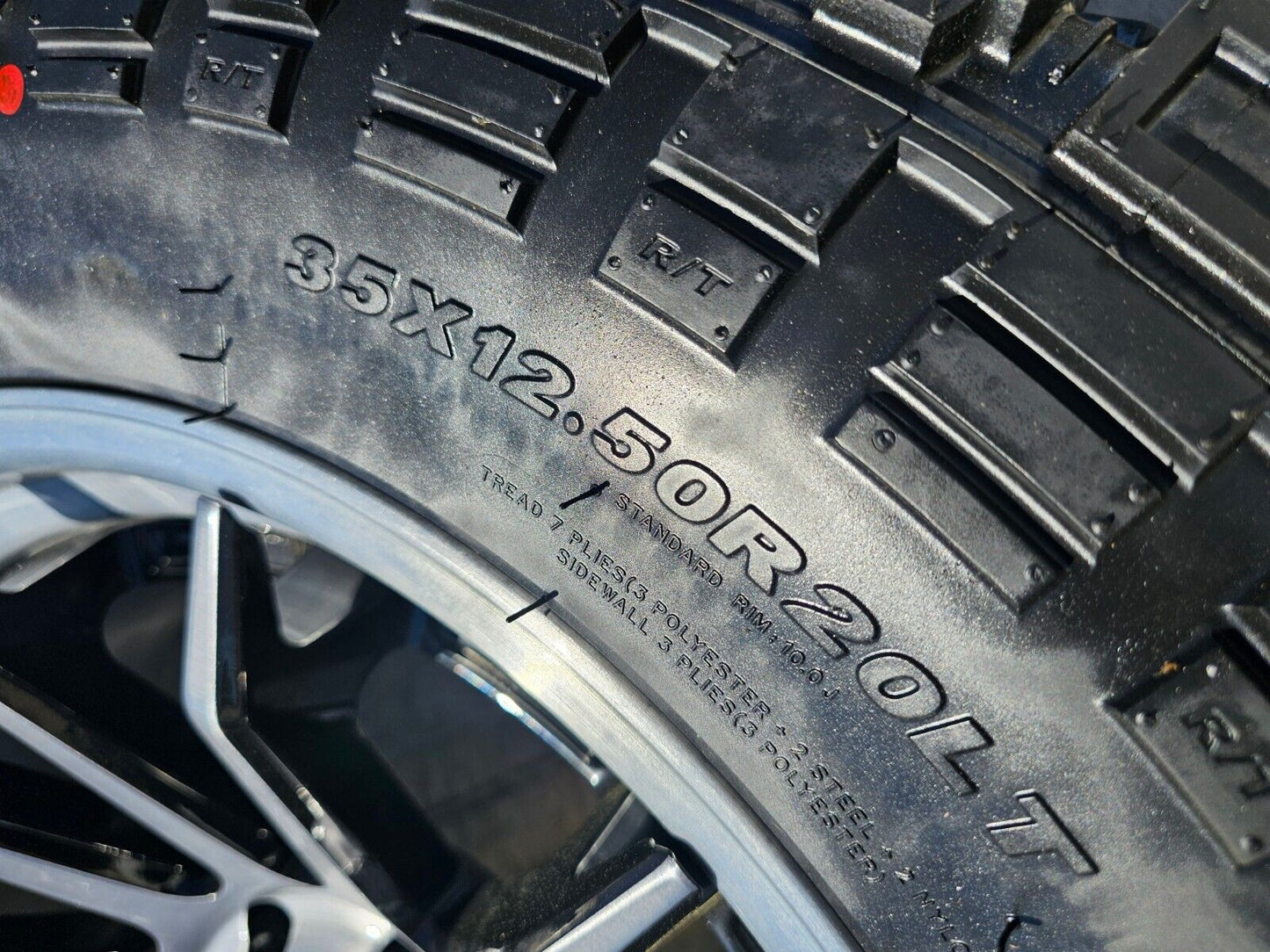 20x10 20" FUEL BURN FC403 Ford Expedition F-150 6x135 wheels rims tires 35" NEW!