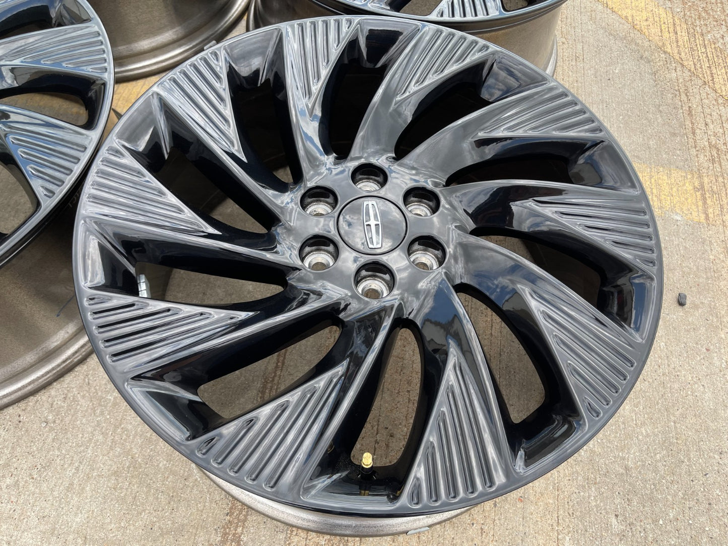 22" Lincoln Navigator OEM 10665 rims wheels BLACK LABEL 2025 2026 2027 NEW