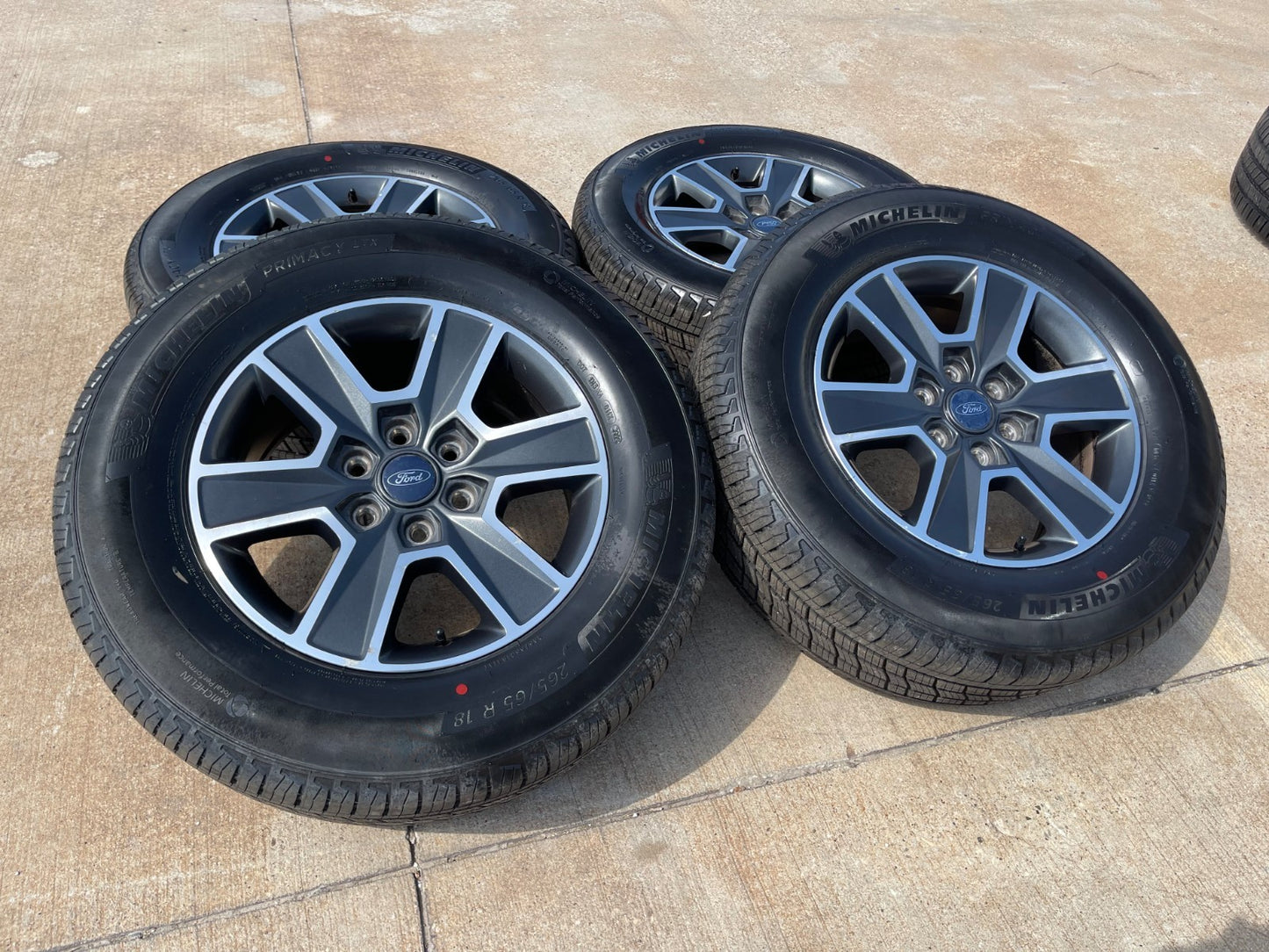 18" Ford F-150 Expedition OEM rims wheels 3997 3999 tires NEW MICHELIN